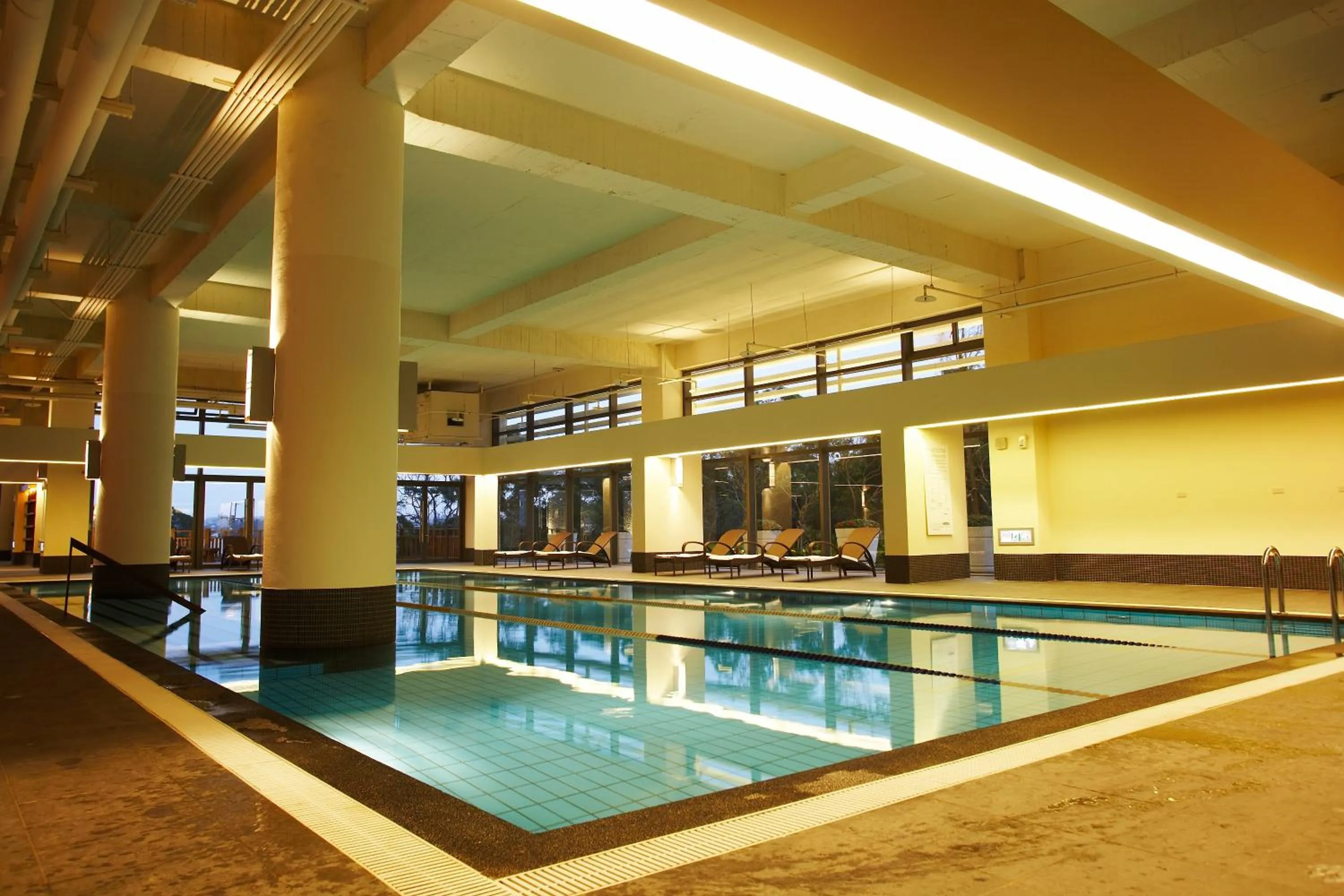 Swimming pool in South Garden Hotels And Resorts
