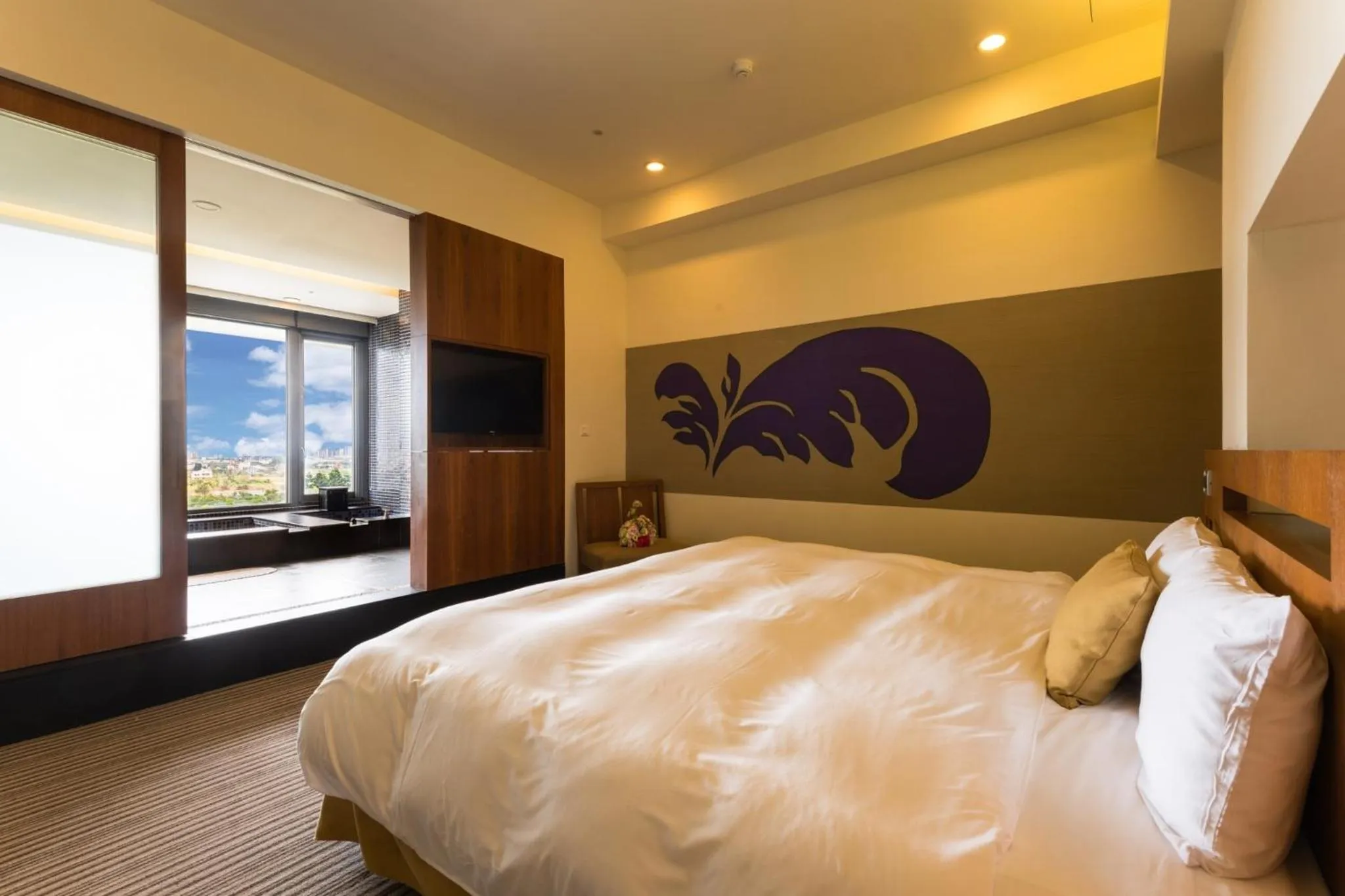 Bed in South Garden Hotels And Resorts