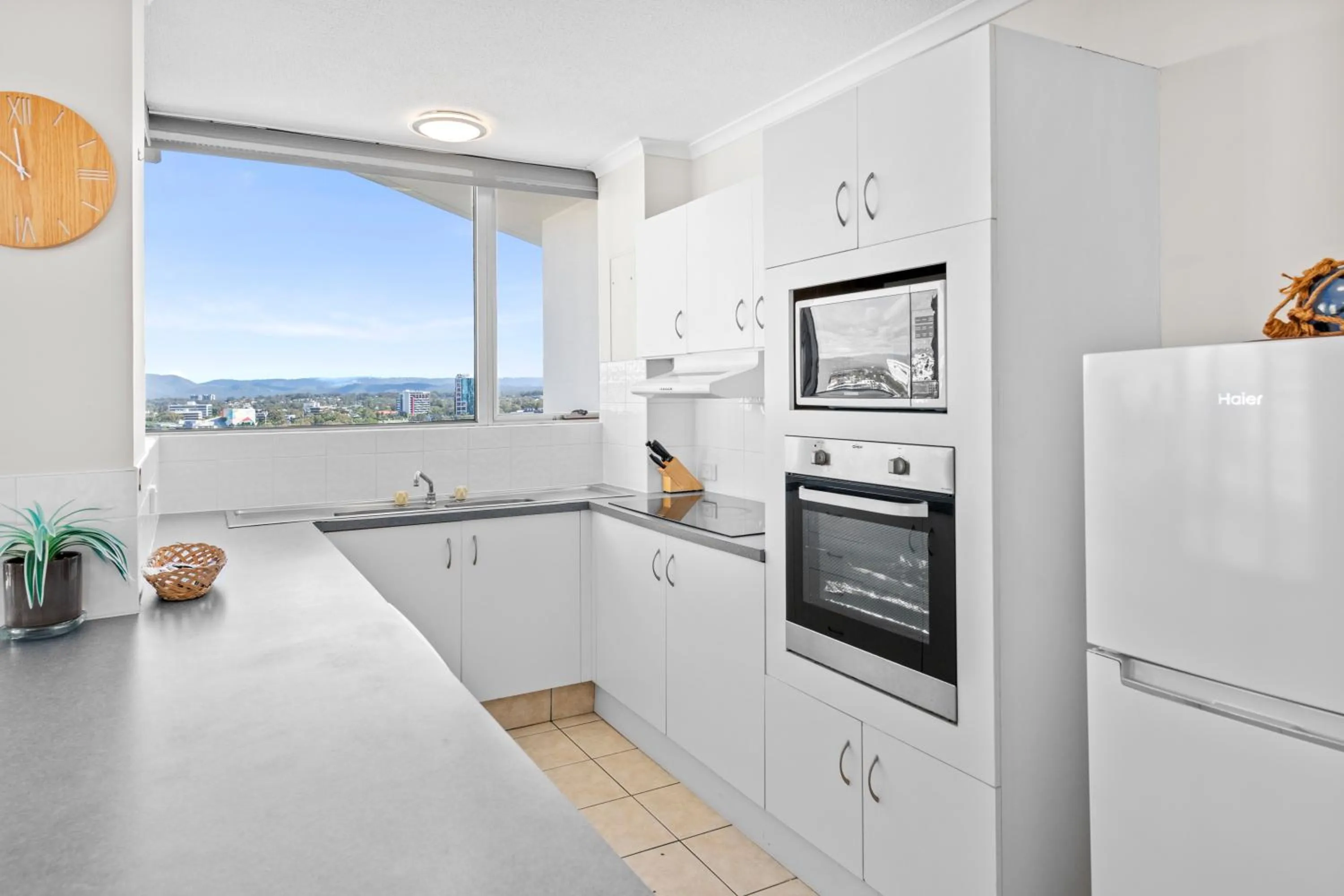Kitchen or kitchenette in Moorings On Cavill Surfers Paradise