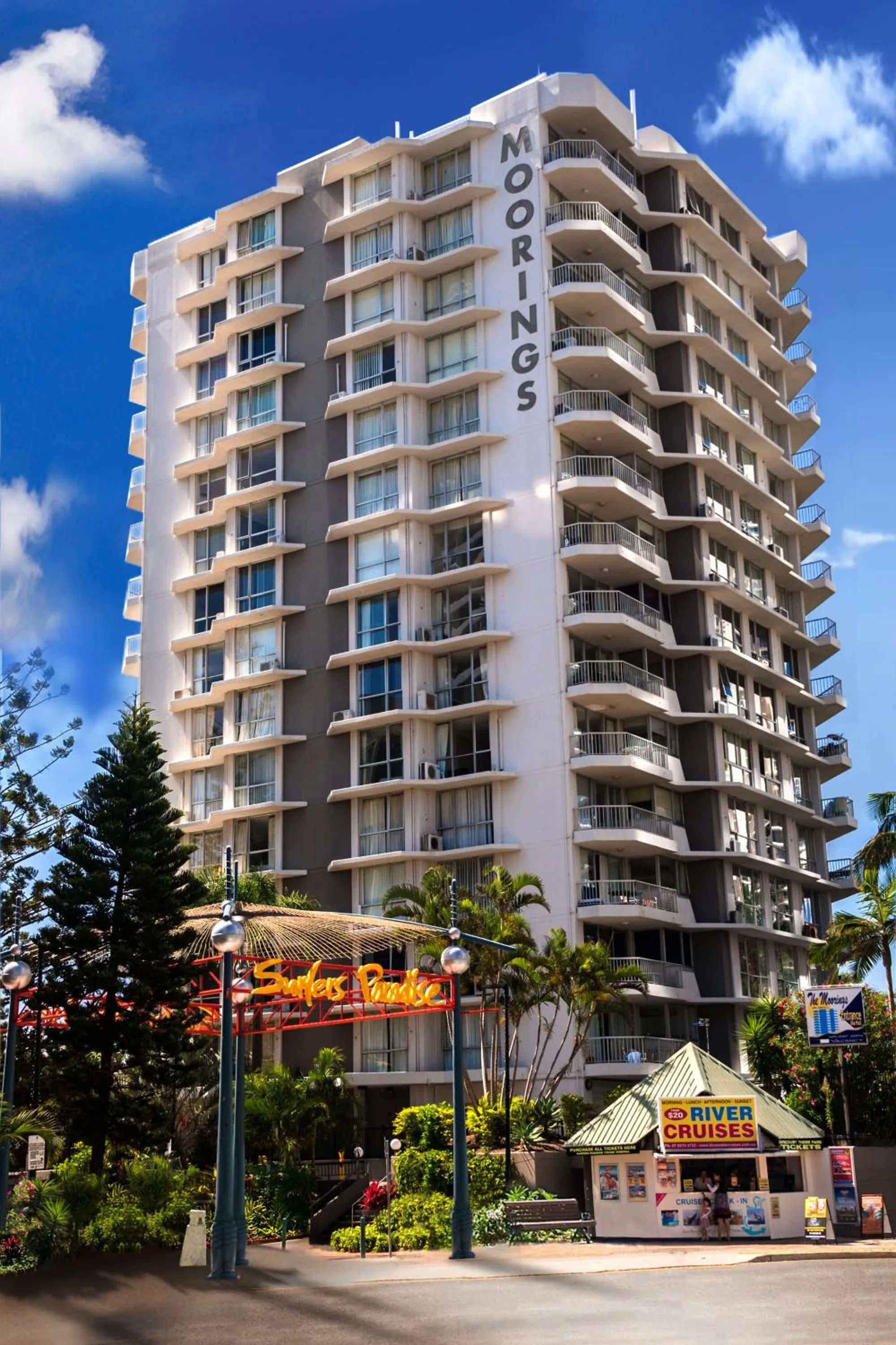 Facade/entrance in Moorings On Cavill Surfers Paradise
