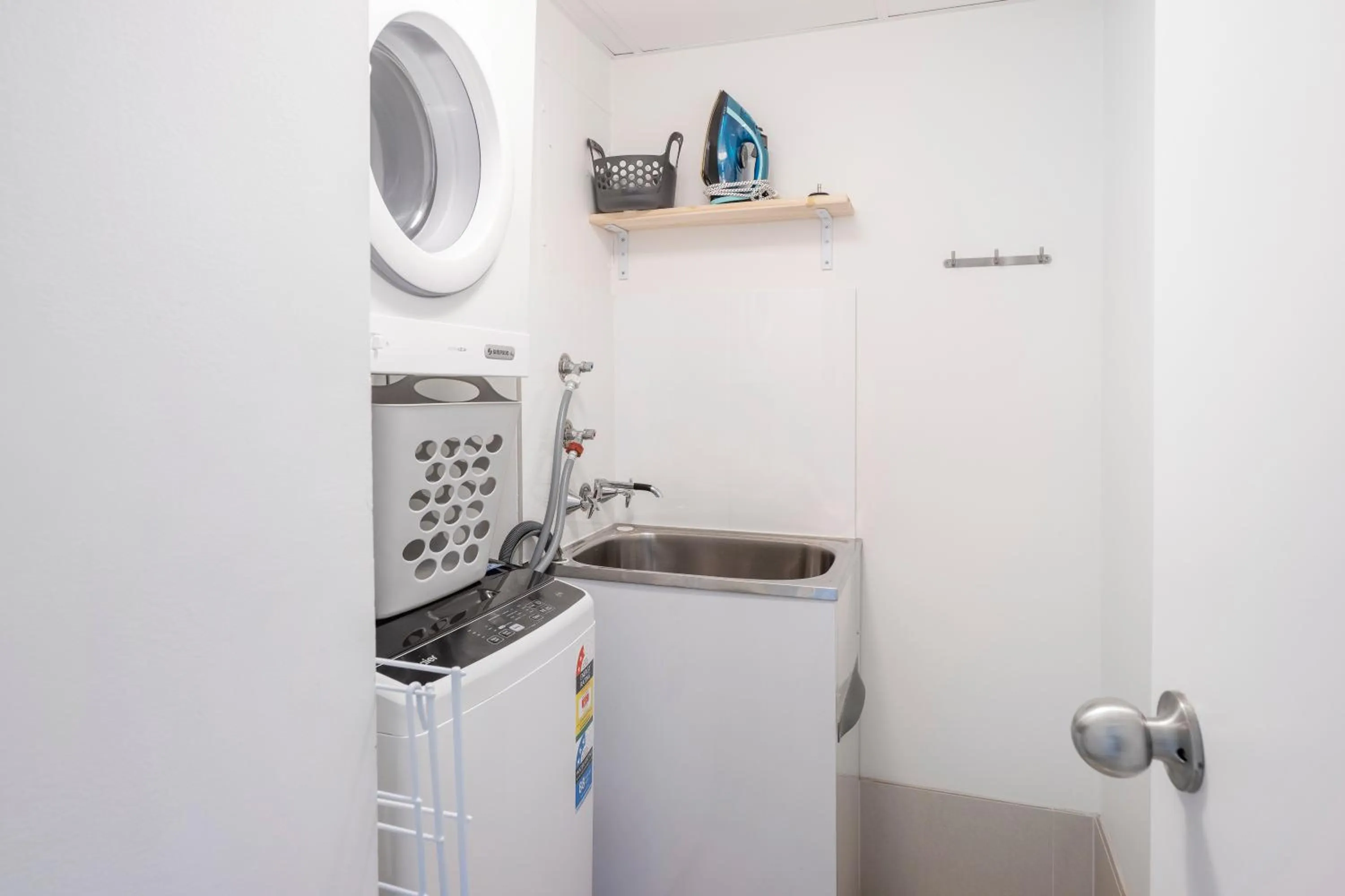laundry in Moorings On Cavill Surfers Paradise
