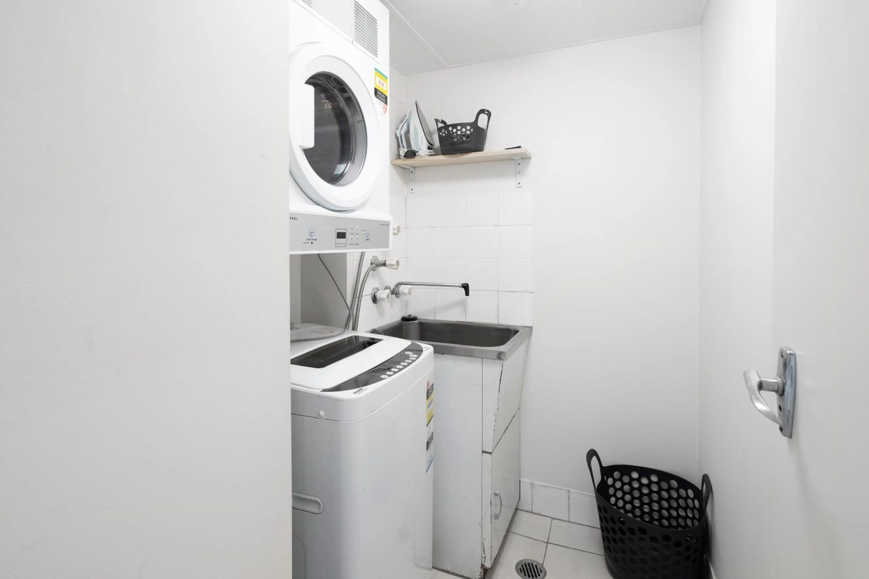 laundry in Moorings On Cavill Surfers Paradise
