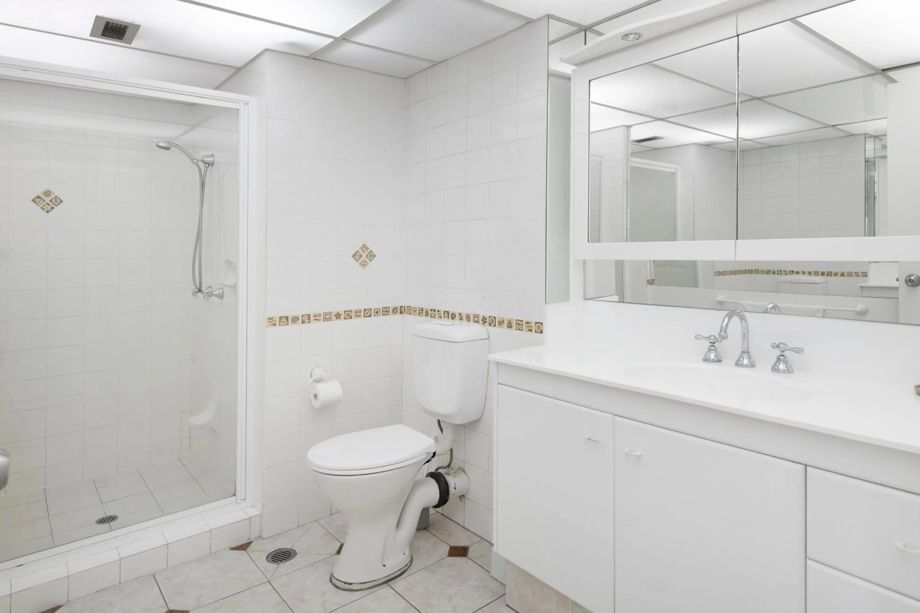 Bathroom in Moorings On Cavill Surfers Paradise