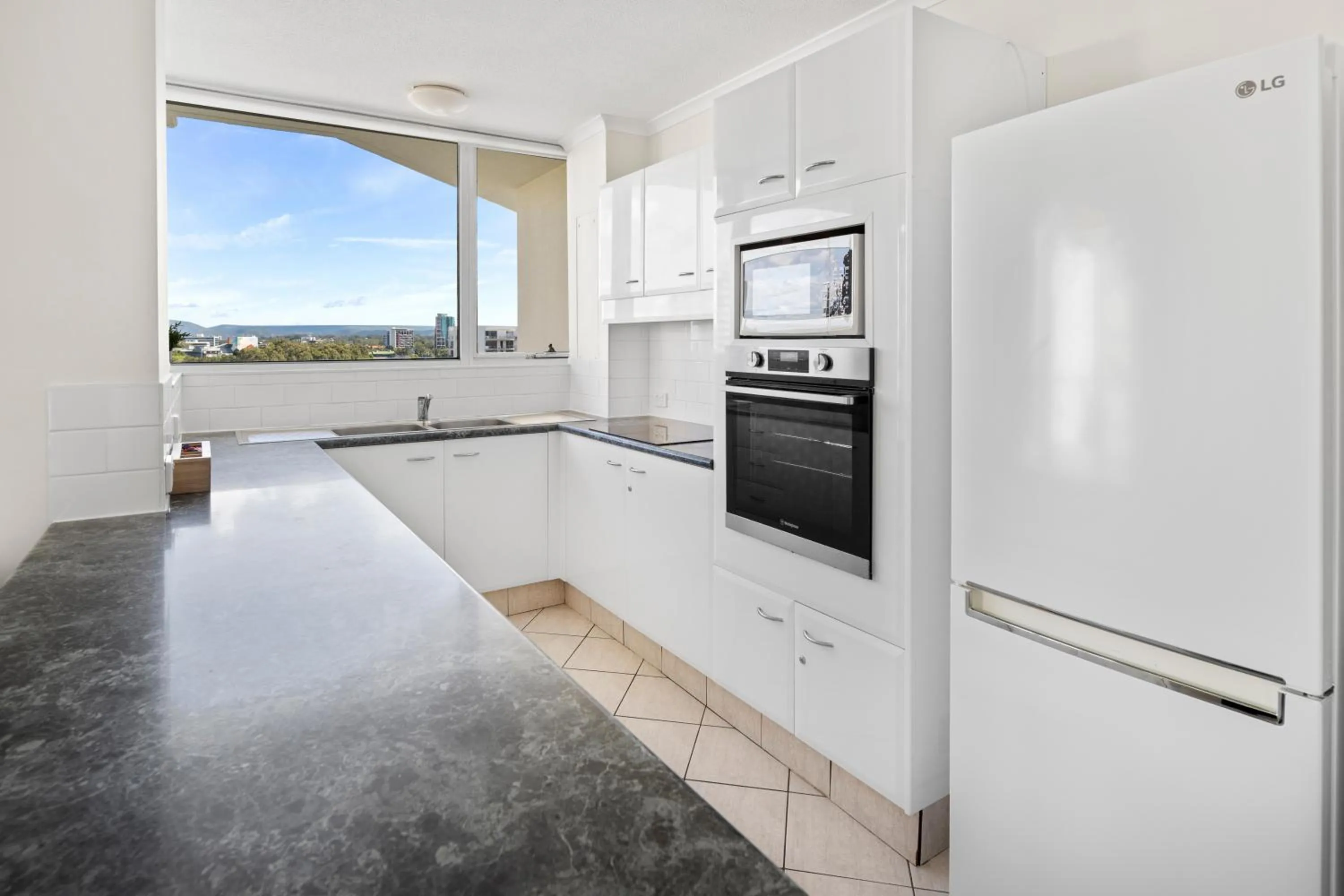 Kitchen or kitchenette in Moorings On Cavill Surfers Paradise