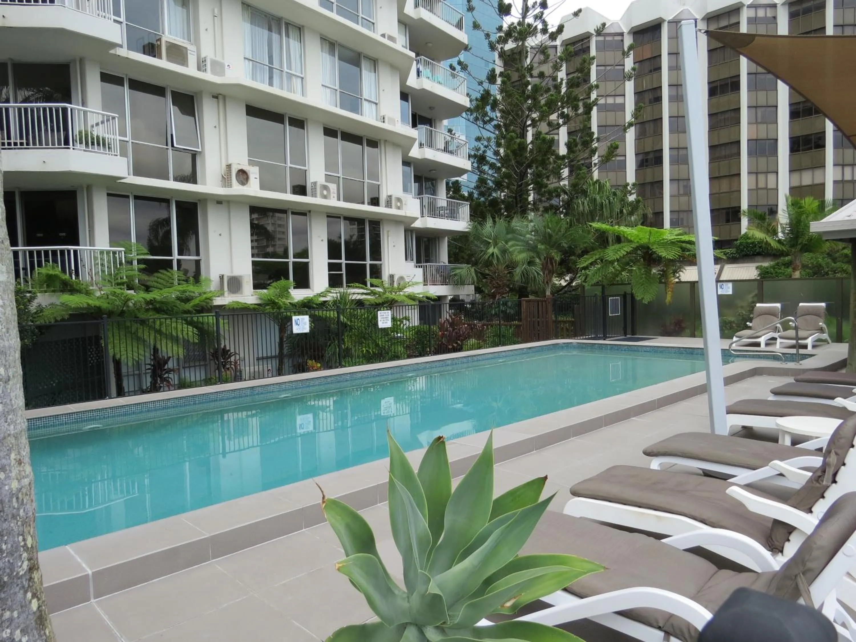 Moorings On Cavill Surfers Paradise