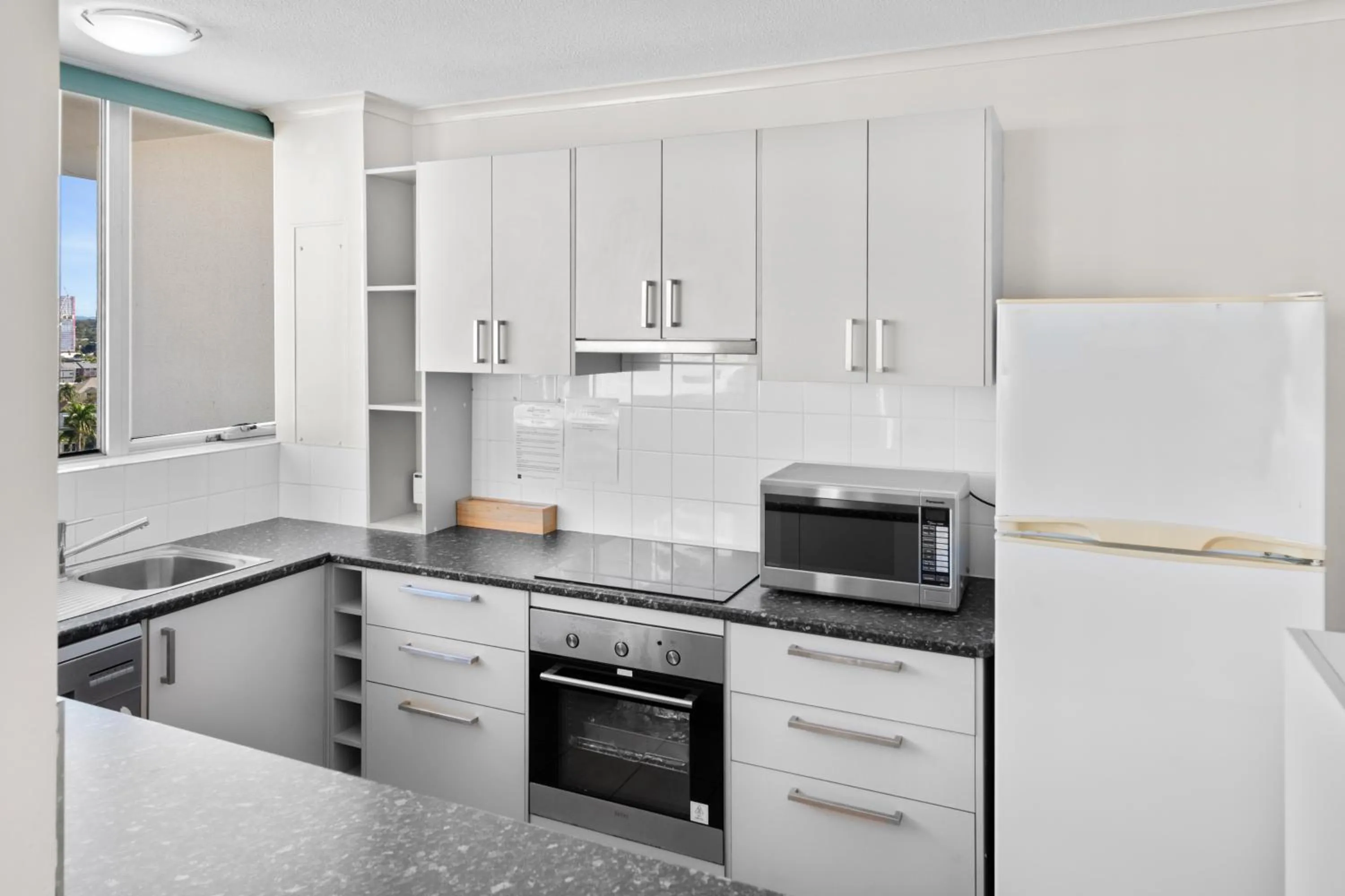 Kitchen or kitchenette in Moorings On Cavill Surfers Paradise