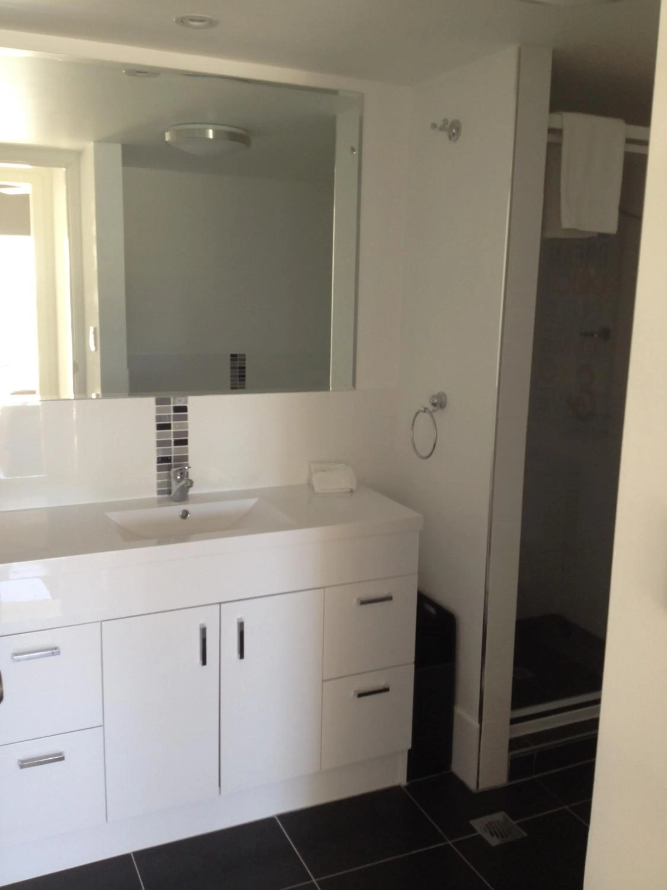 Bathroom in Moorings On Cavill Surfers Paradise