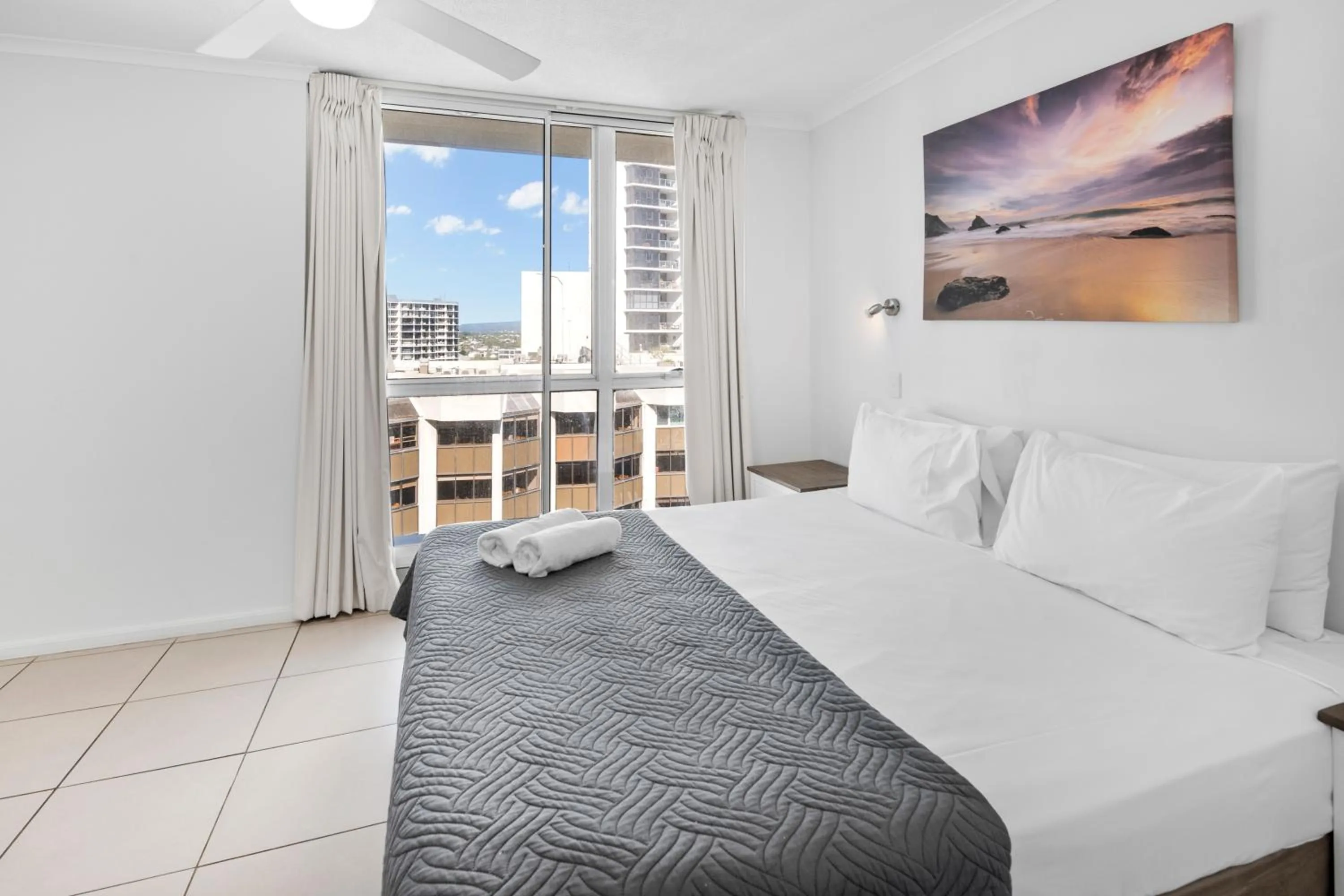 Bedroom, Bed in Moorings On Cavill Surfers Paradise