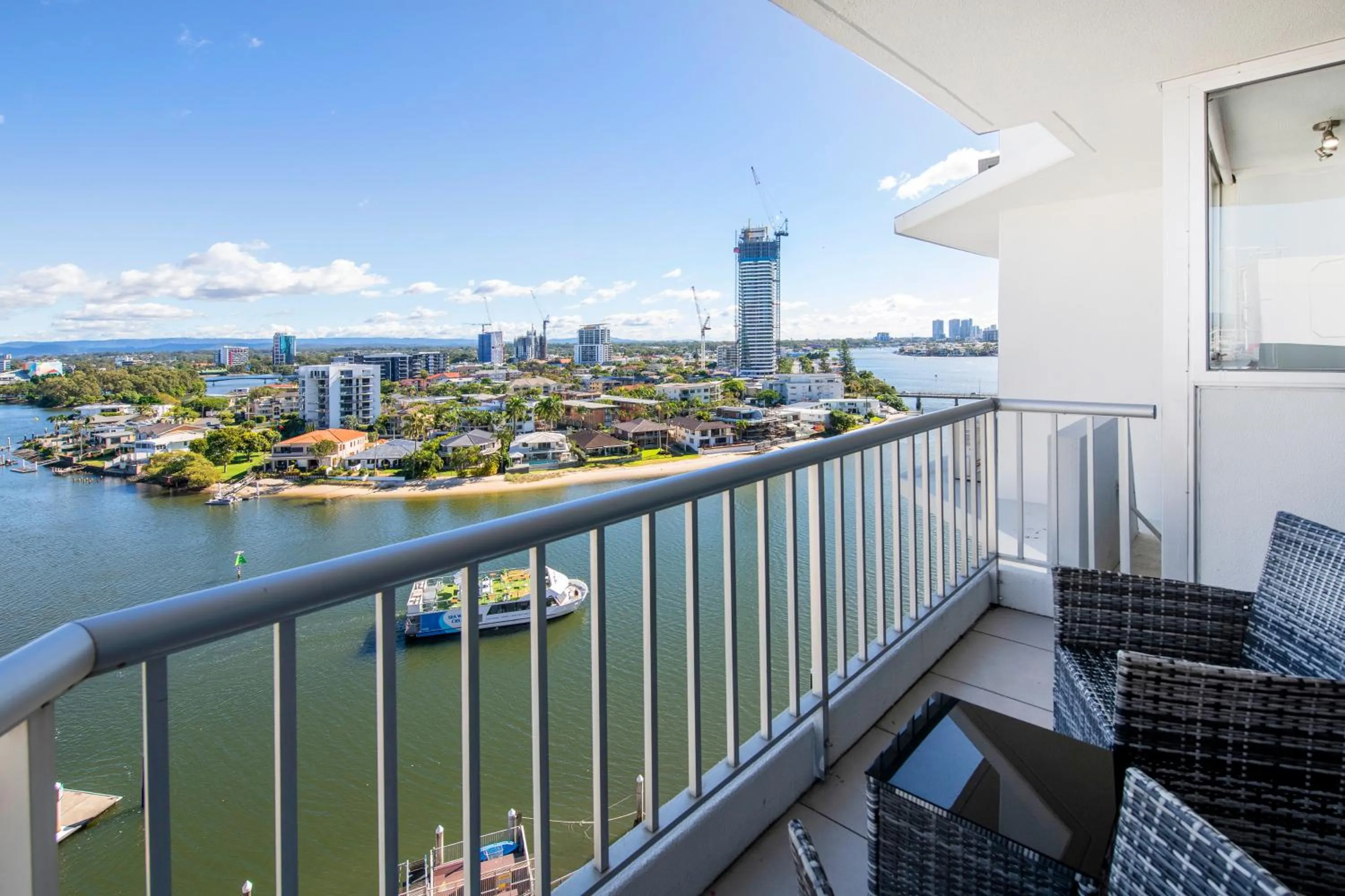 River view in Moorings On Cavill Surfers Paradise