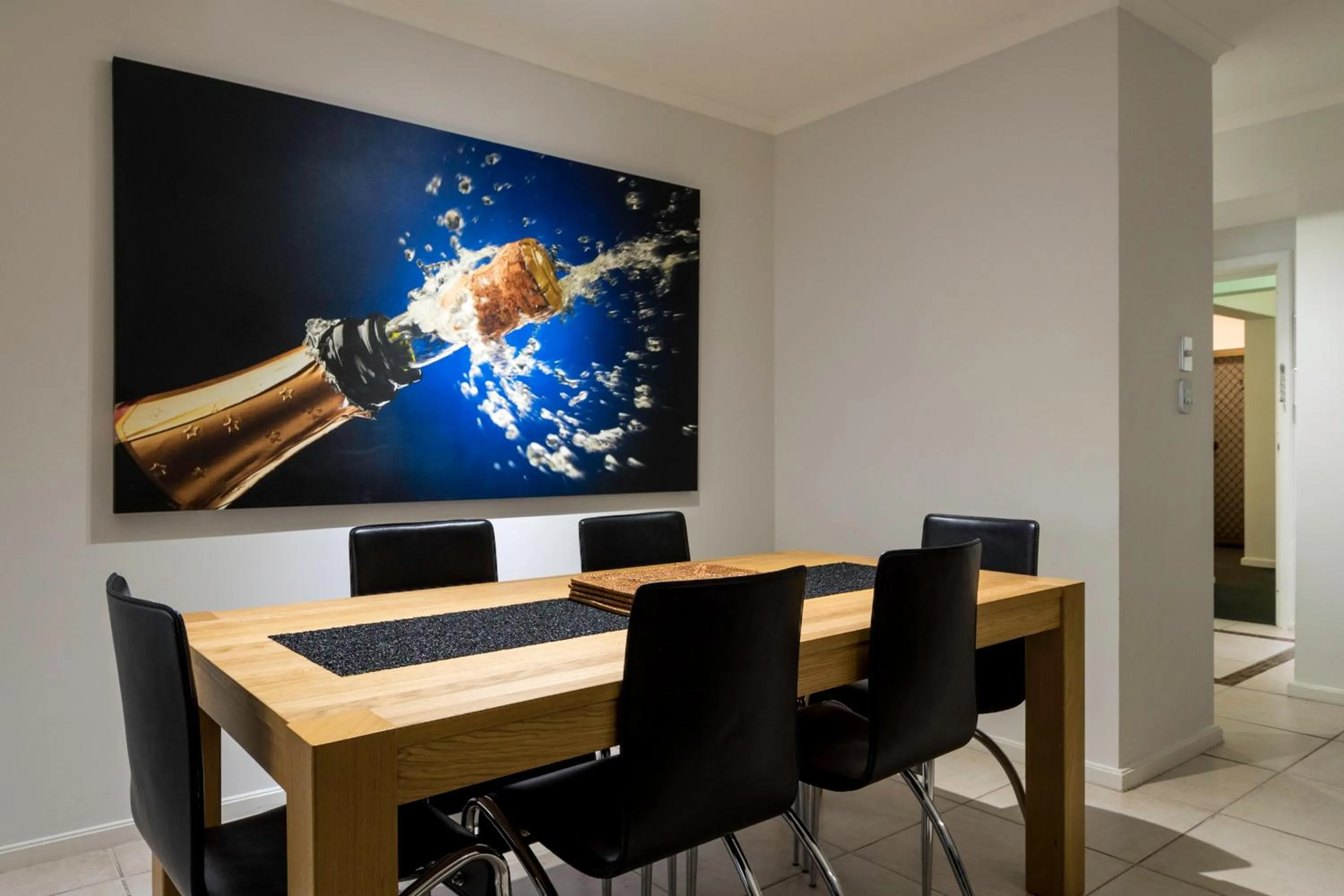 Dining area in Moorings On Cavill Surfers Paradise