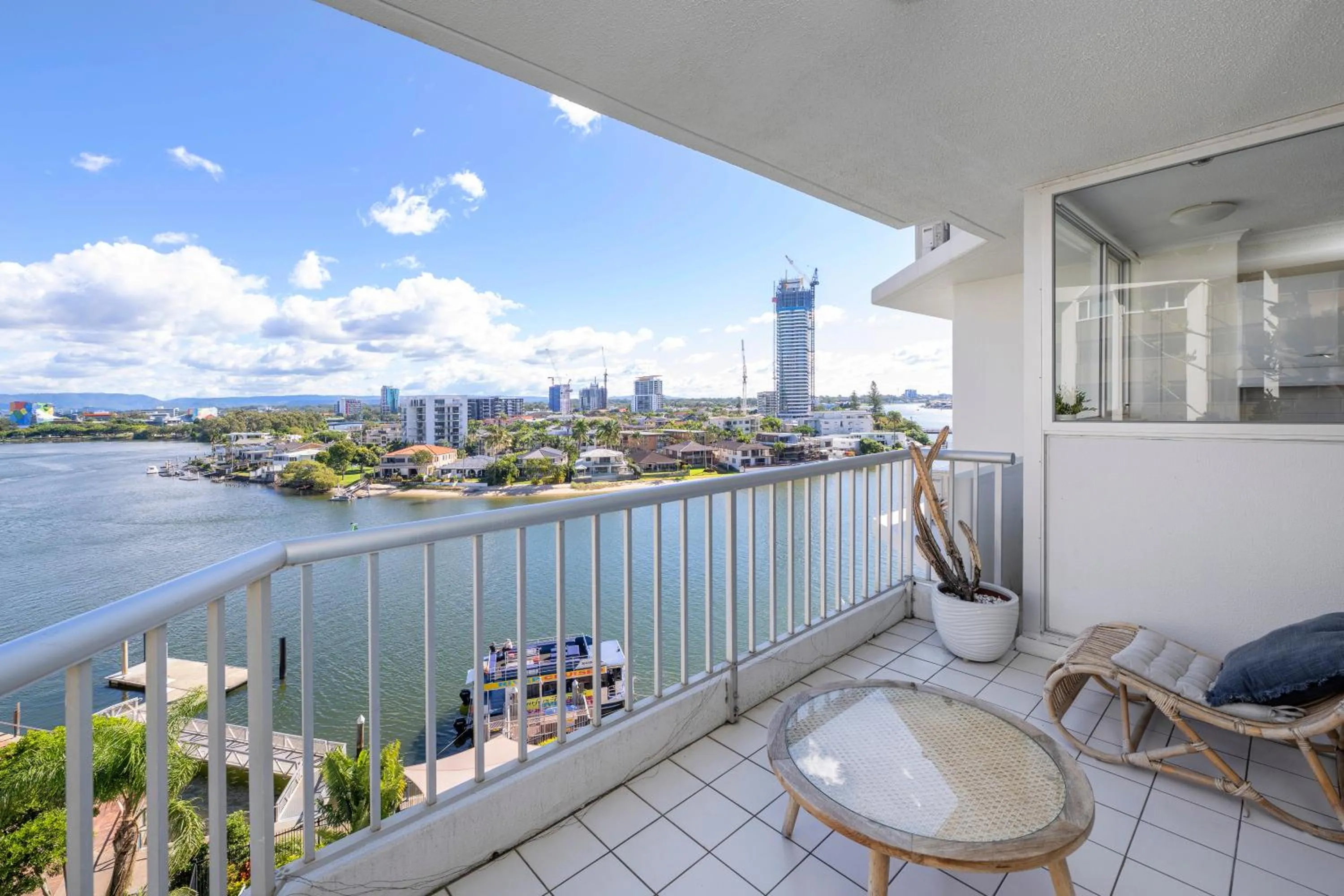River view in Moorings On Cavill Surfers Paradise