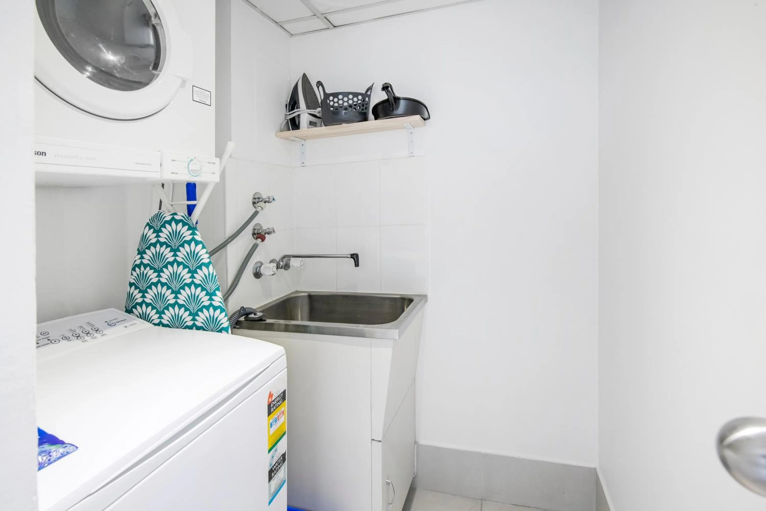 laundry in Moorings On Cavill Surfers Paradise