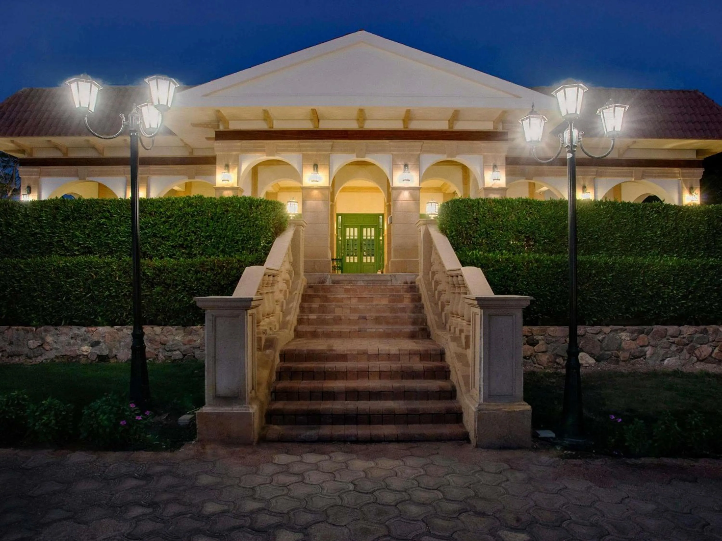 Restaurant/places to eat in Movenpick Taba Resort & Spa