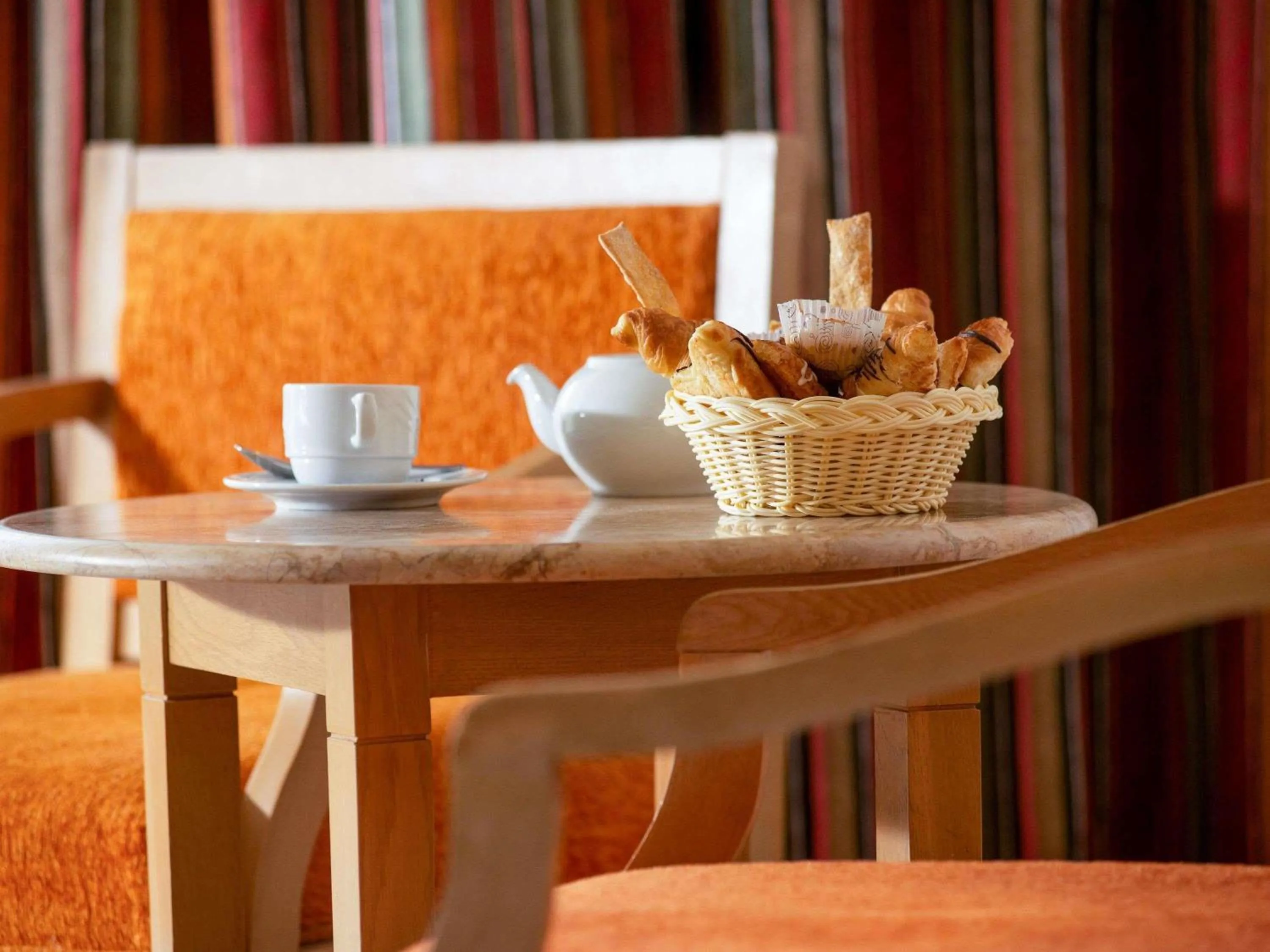 Coffee/tea facilities in Movenpick Taba Resort & Spa