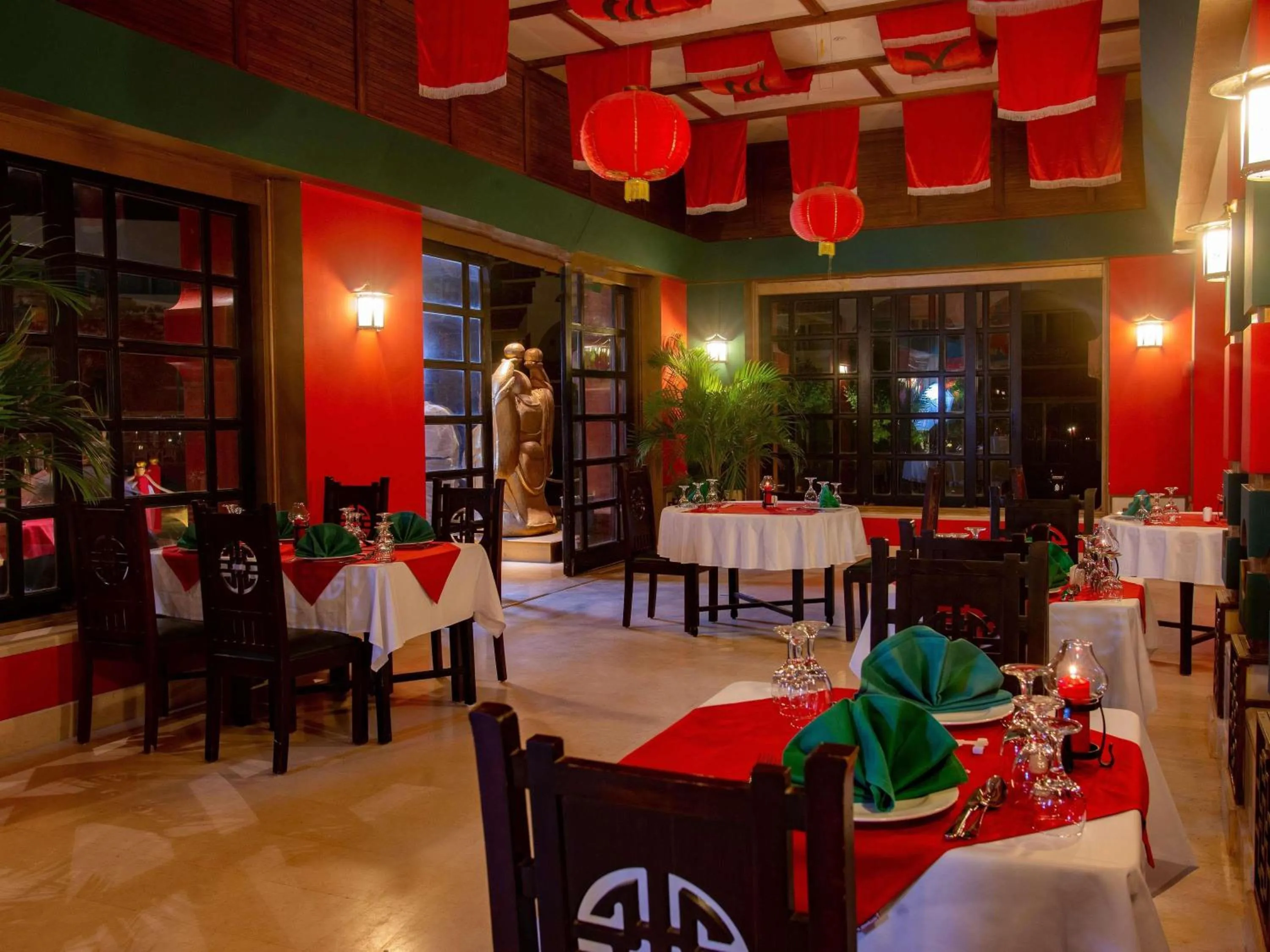 Restaurant/places to eat in Movenpick Taba Resort & Spa