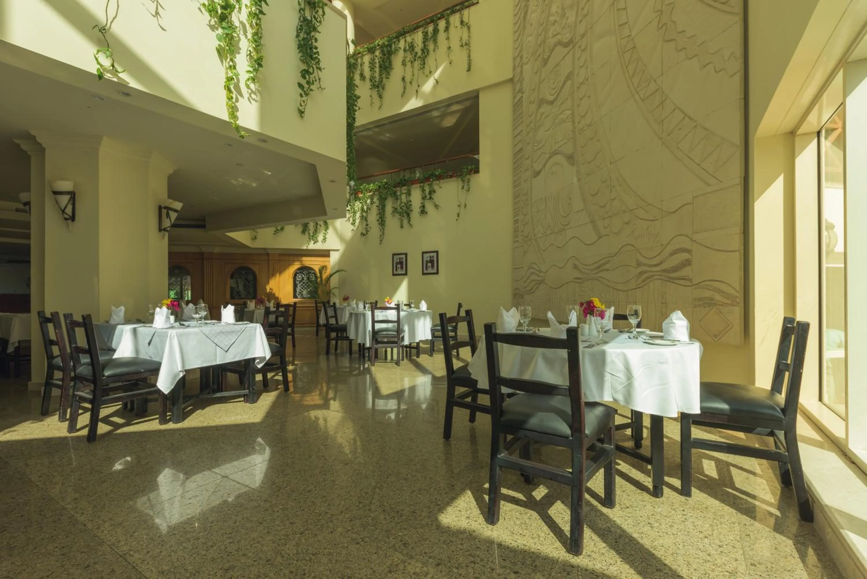 Restaurant/places to eat in Movenpick Taba Resort & Spa