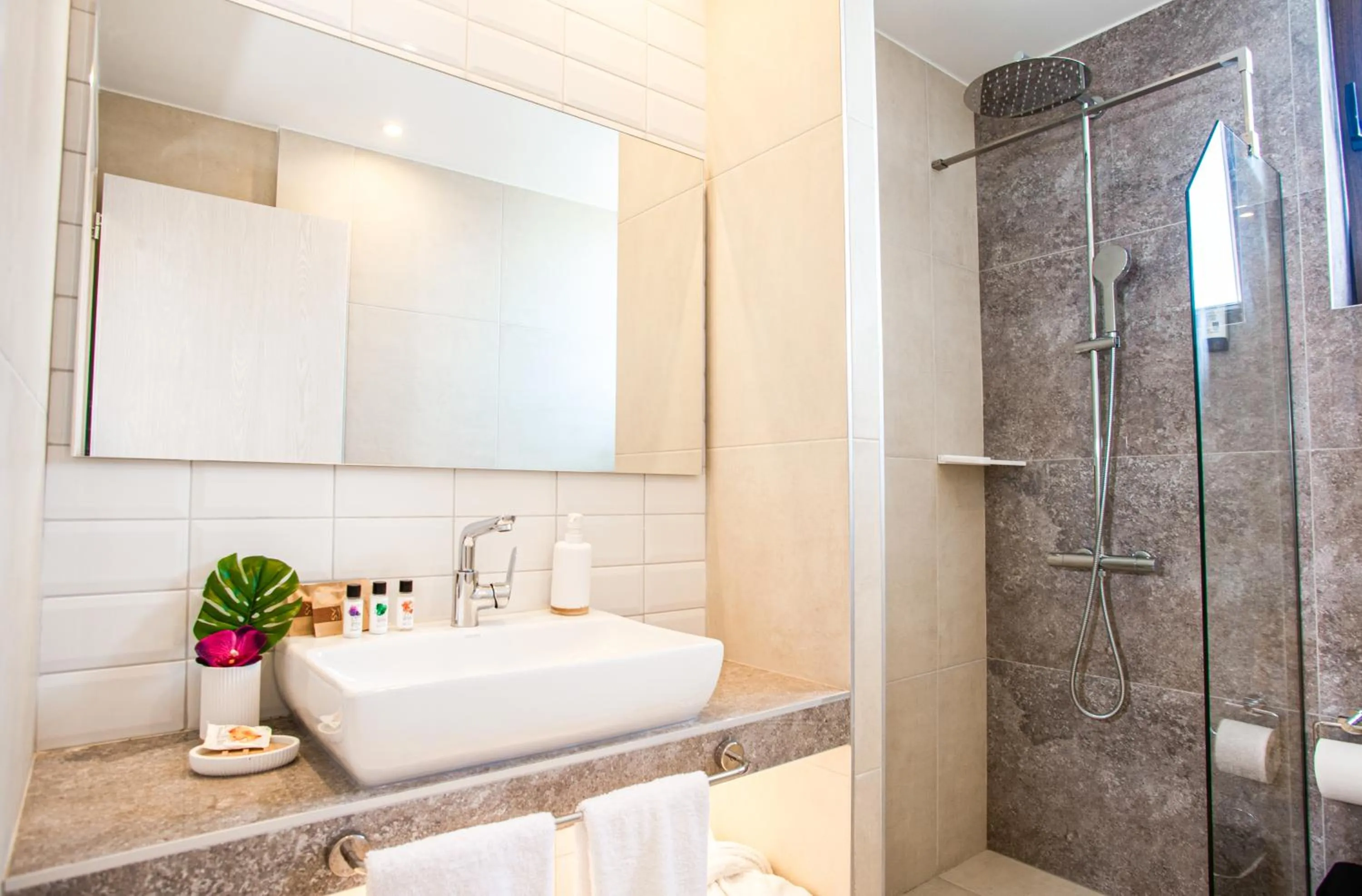 Bathroom in Acrotel Lily Ann Village