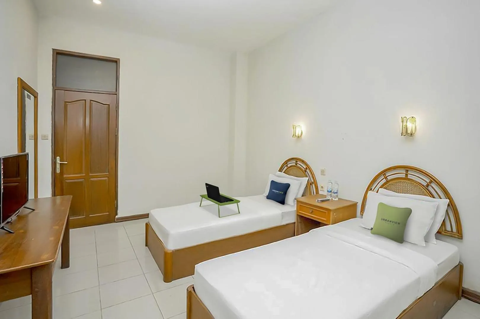 Bedroom in Urbanview Hotel Gading Kencana Samarinda by RedDoorz