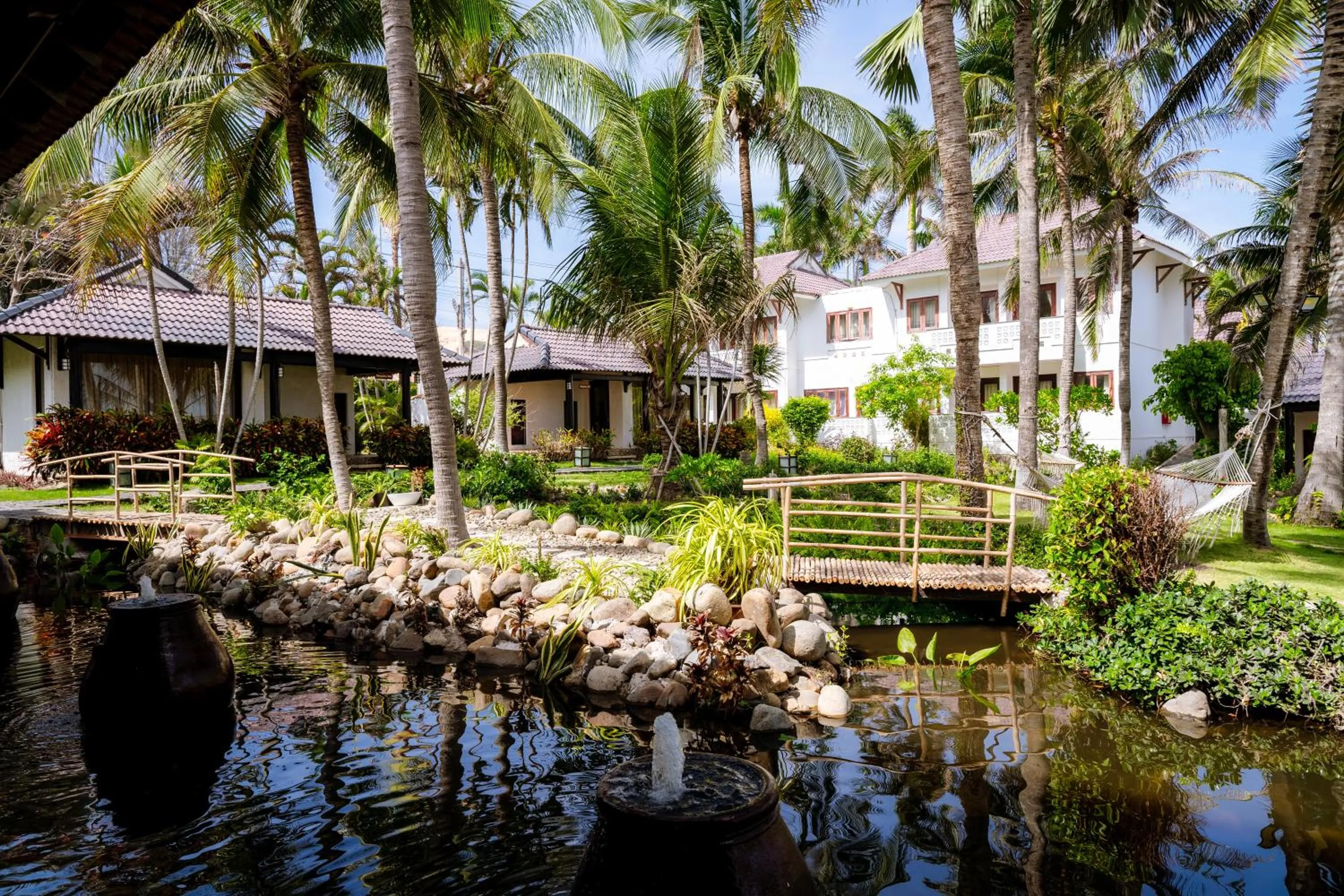 Garden in Silver Beach Resort Ke Ga