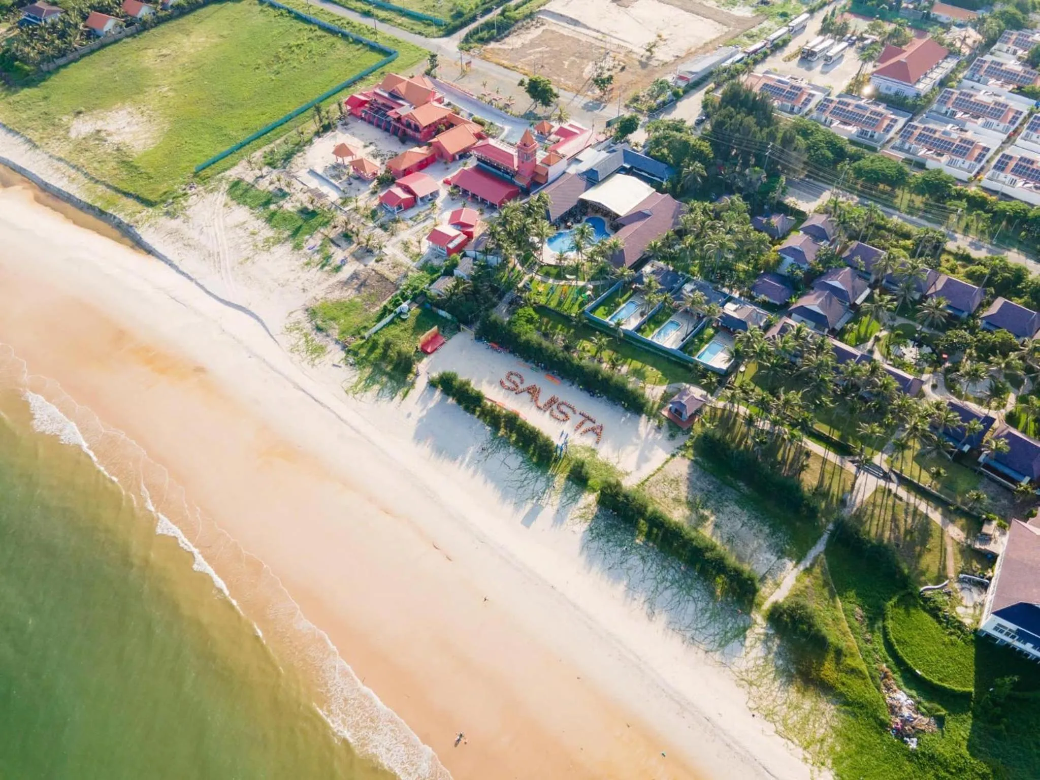 Property building in Silver Beach Resort Ke Ga