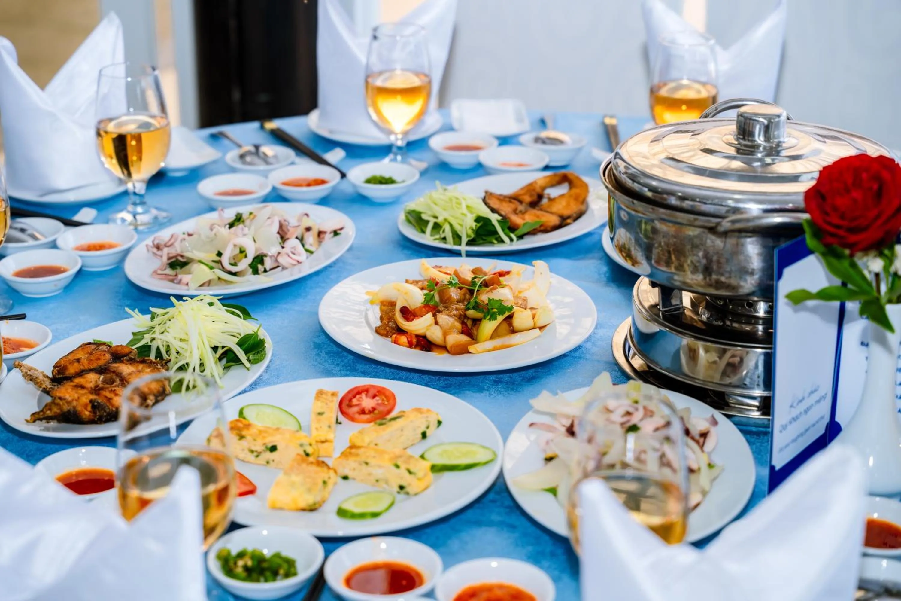 Food and drinks in Silver Beach Resort Ke Ga