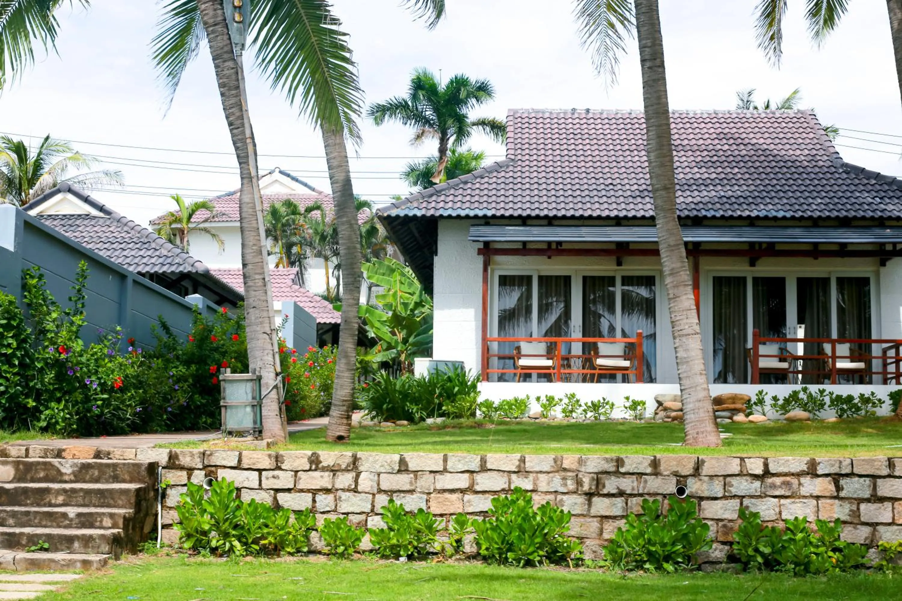 Garden in Silver Beach Resort Ke Ga