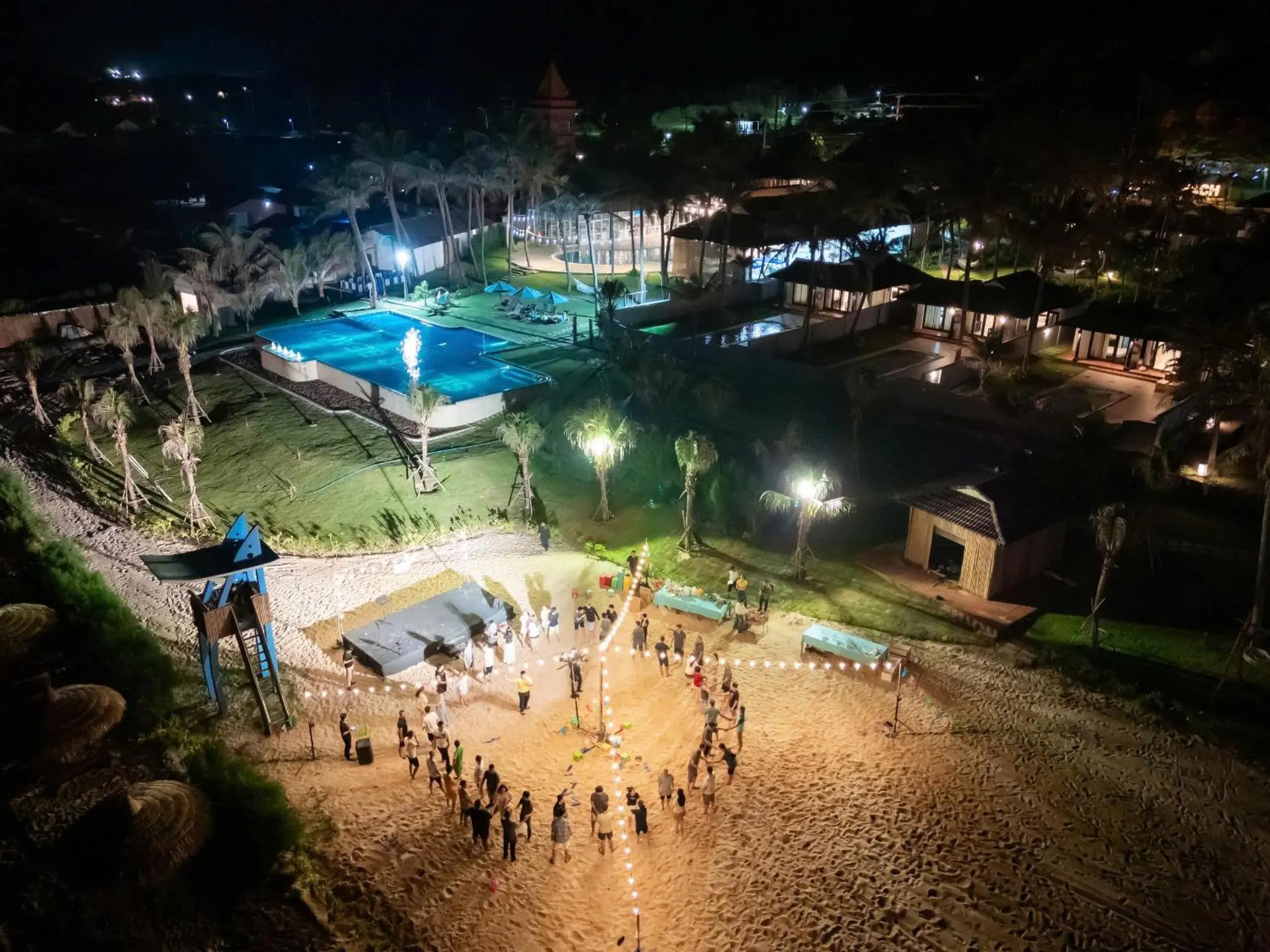 Restaurant/places to eat in Silver Beach Resort Ke Ga Restaurant/places to eat in Silver Beach Resort Ke Ga