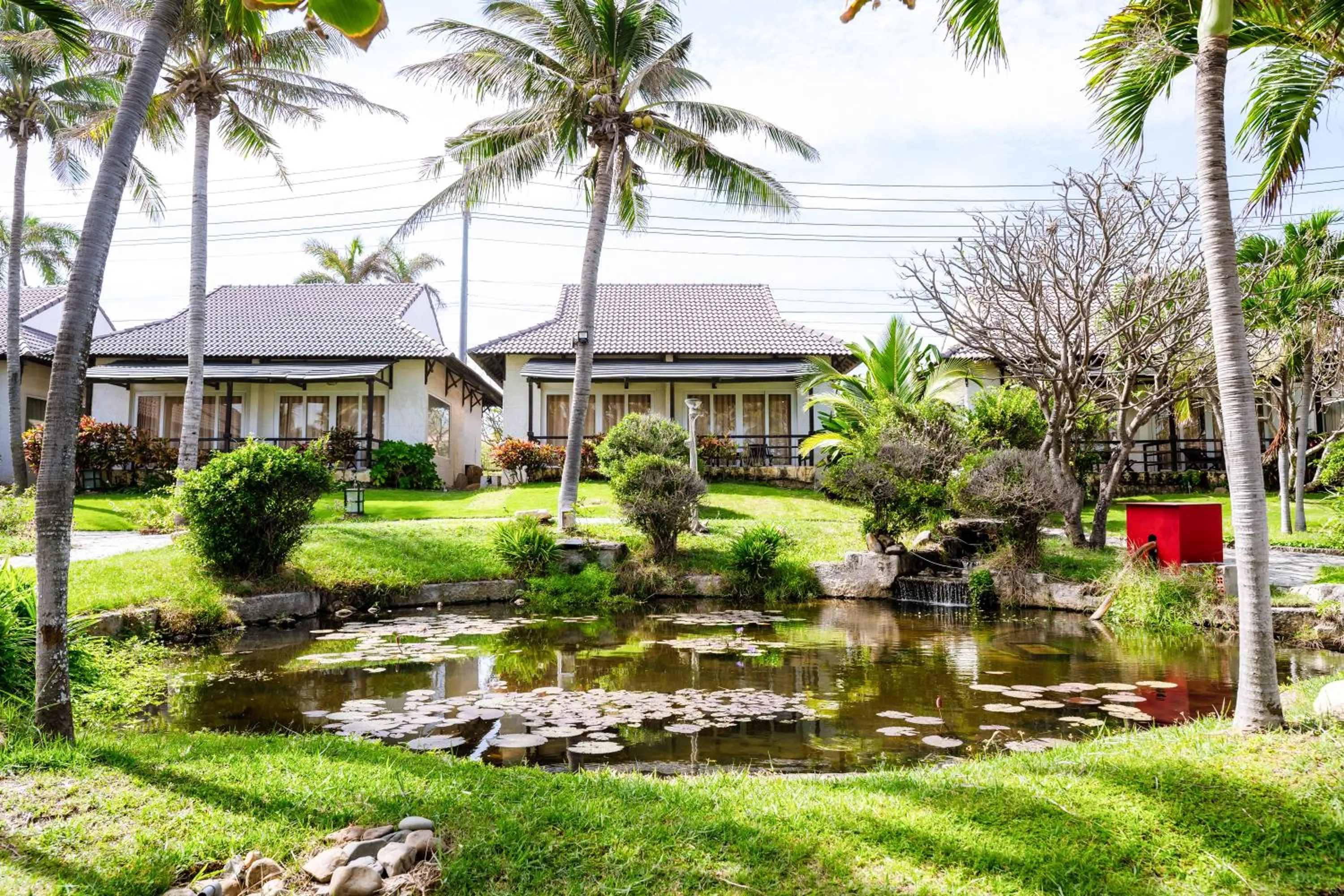 Garden in Silver Beach Resort Ke Ga