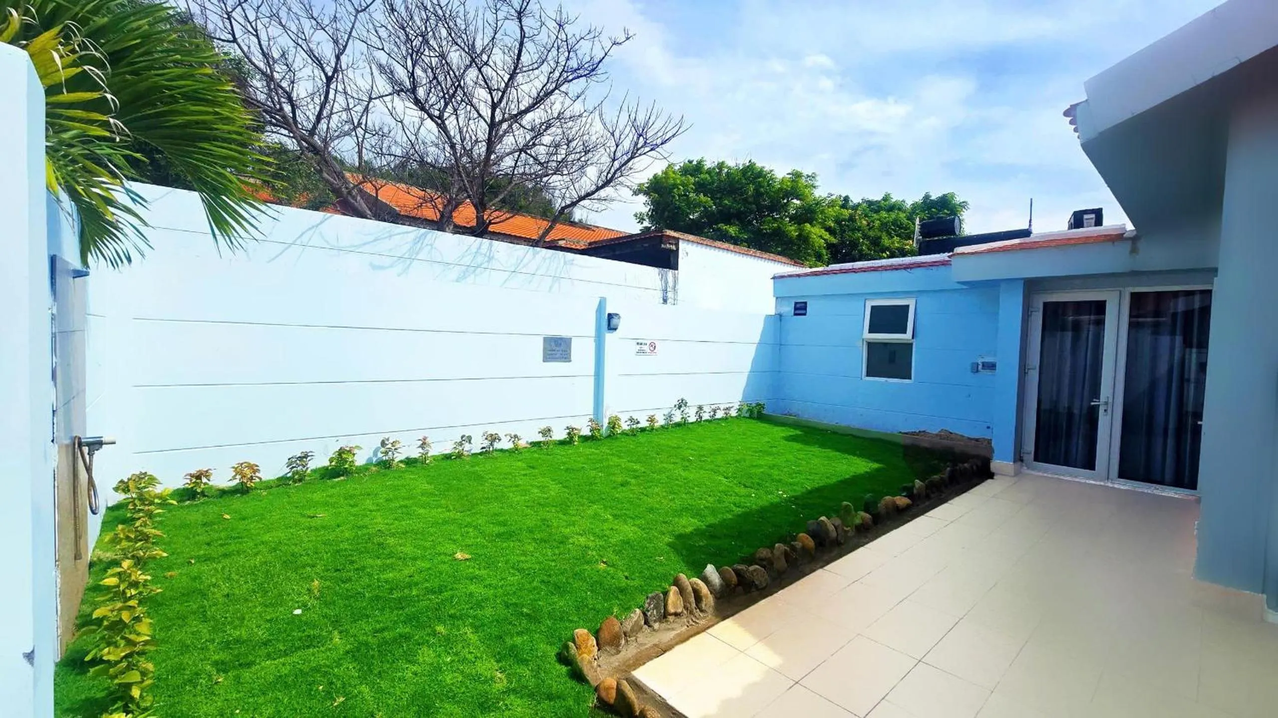 Garden view in Silver Beach Resort Ke Ga