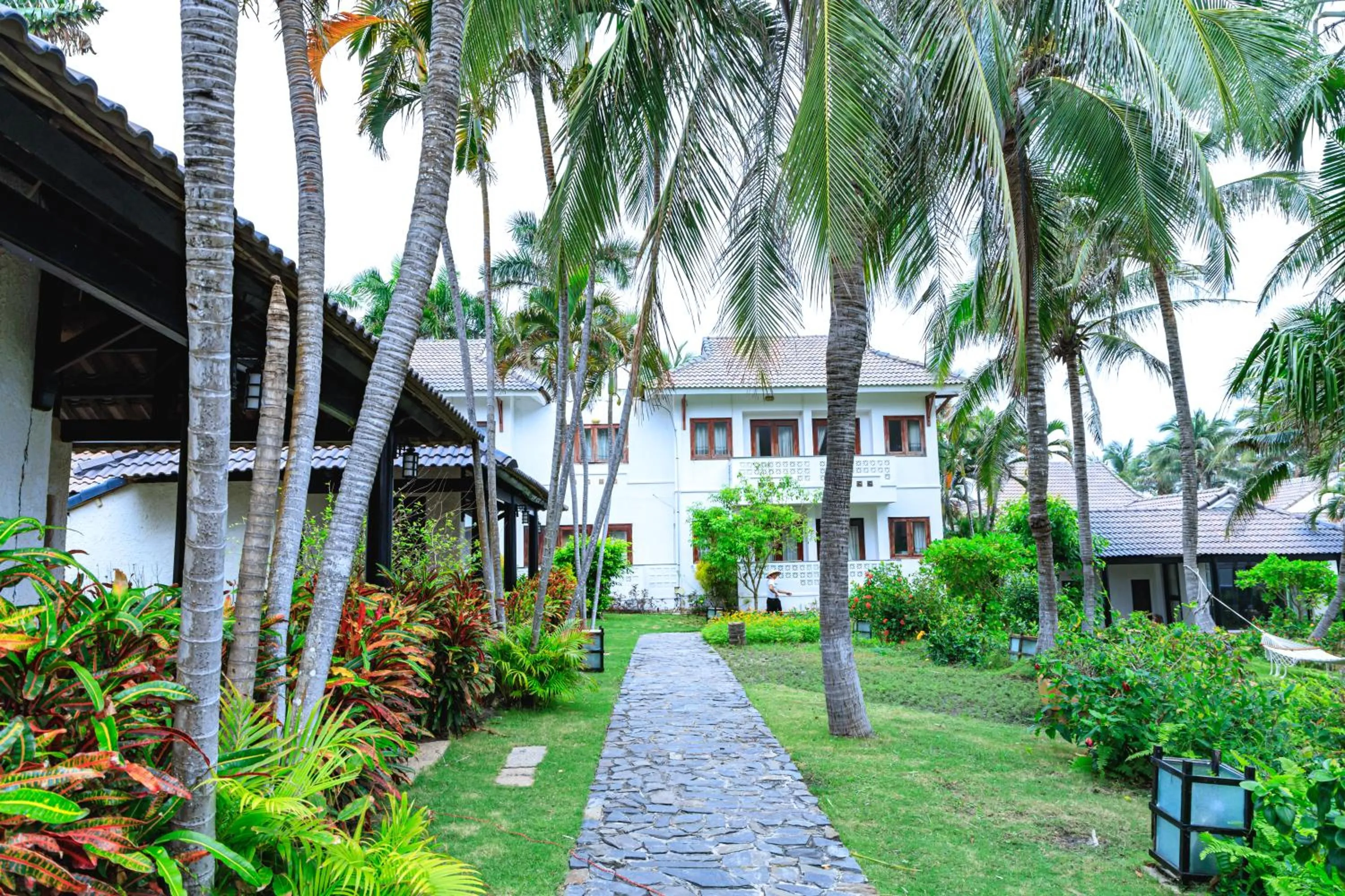 Garden in Silver Beach Resort Ke Ga