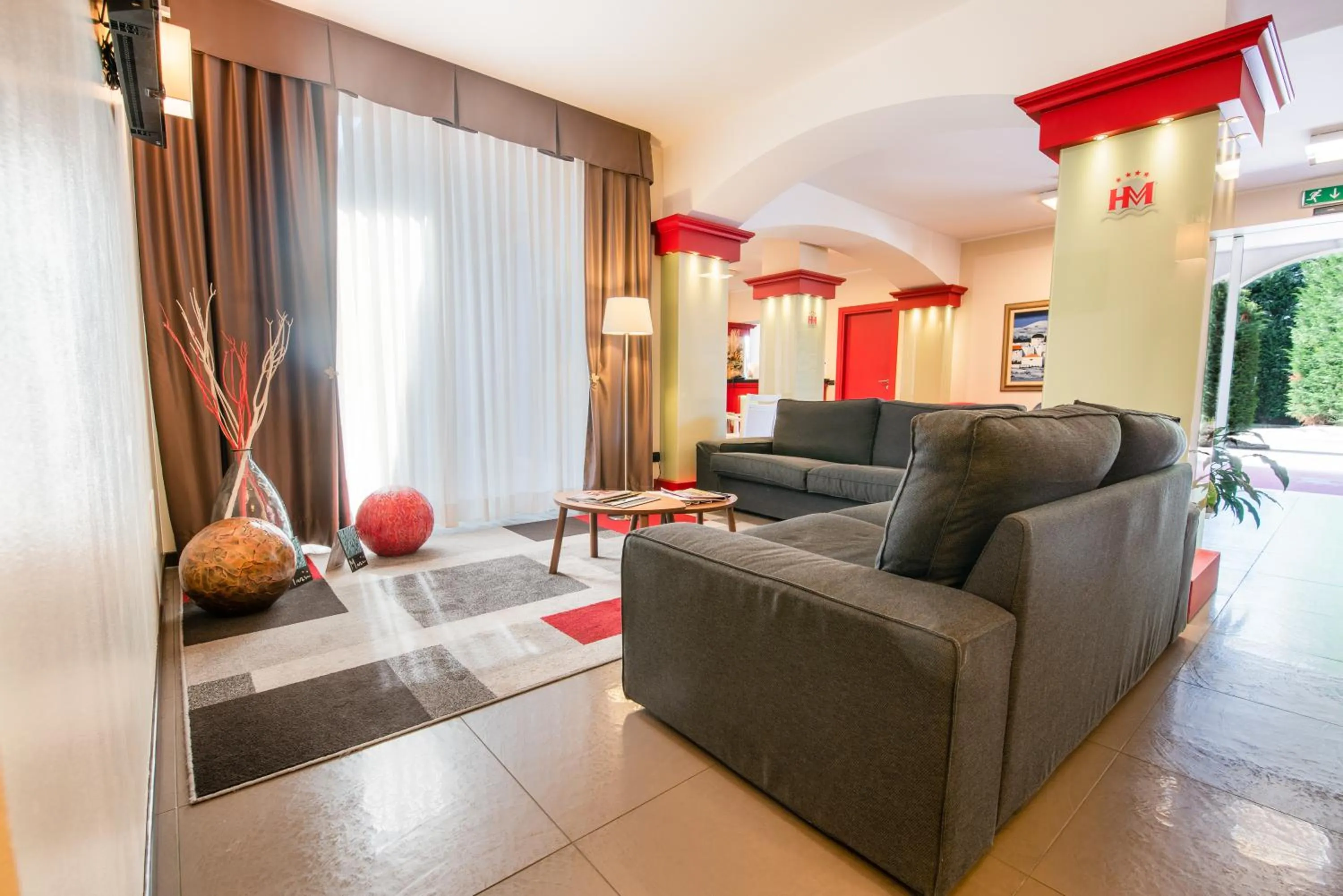 Lobby or reception in Hotel Mediterraneo