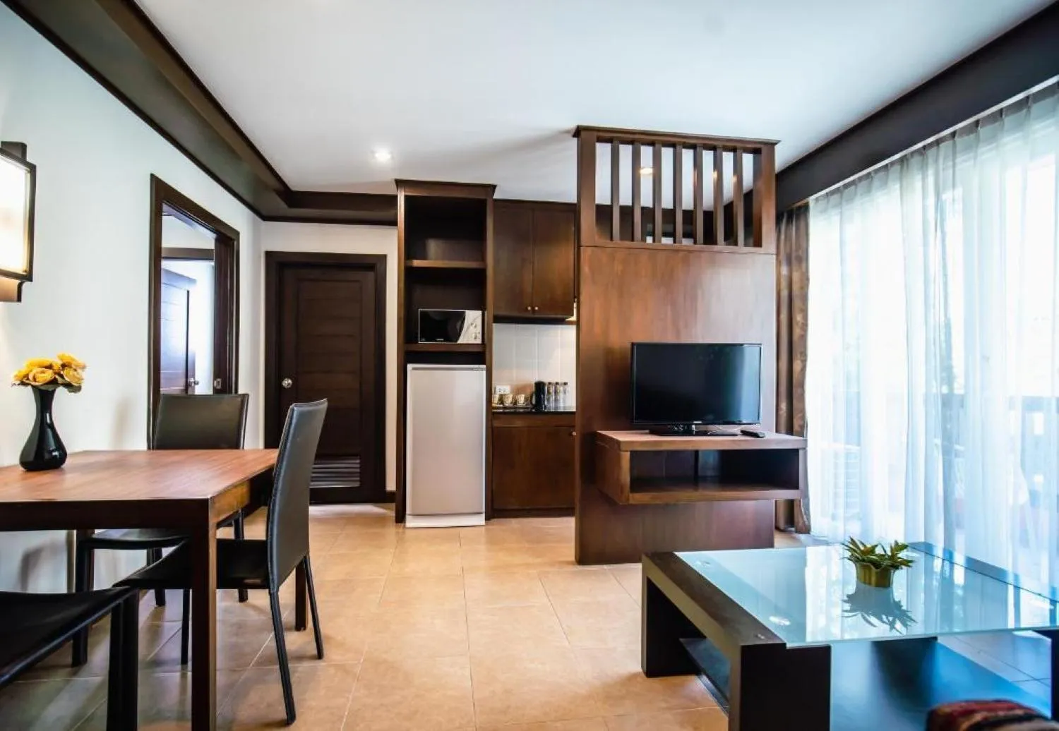 Living room in Ratana Hotel Chalong