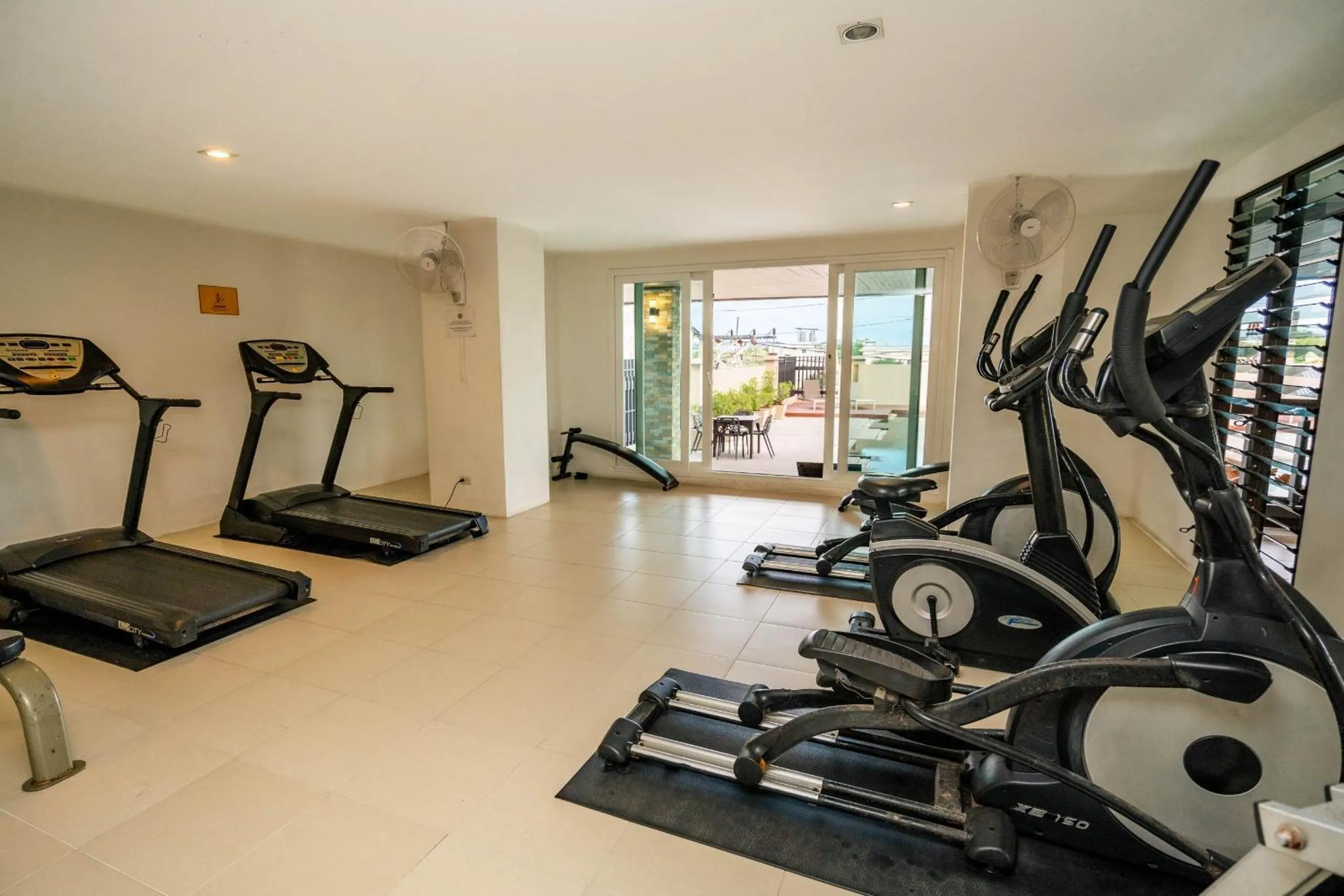 Fitness centre/facilities in Ratana Hotel Chalong