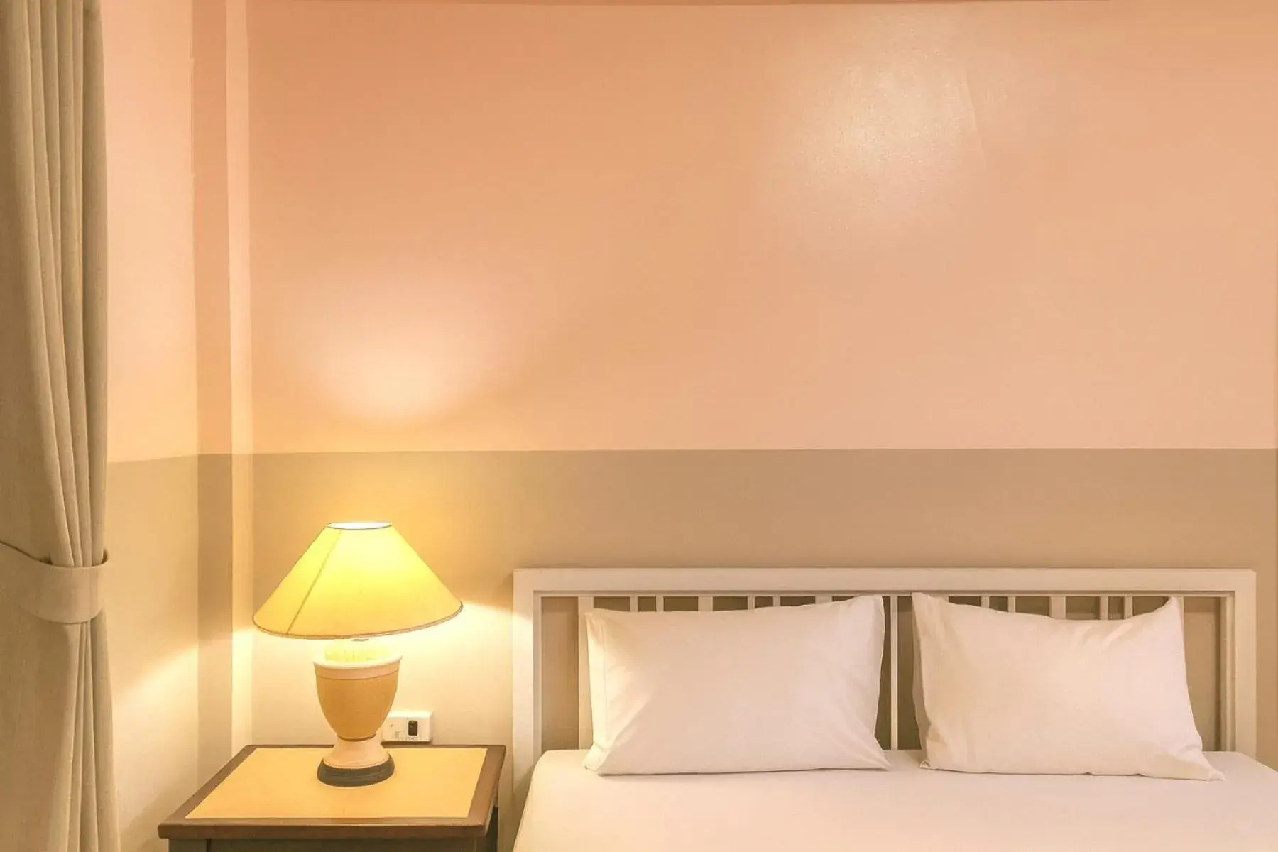 Bed in Ratana Hotel Chalong Bed in Ratana Hotel Chalong