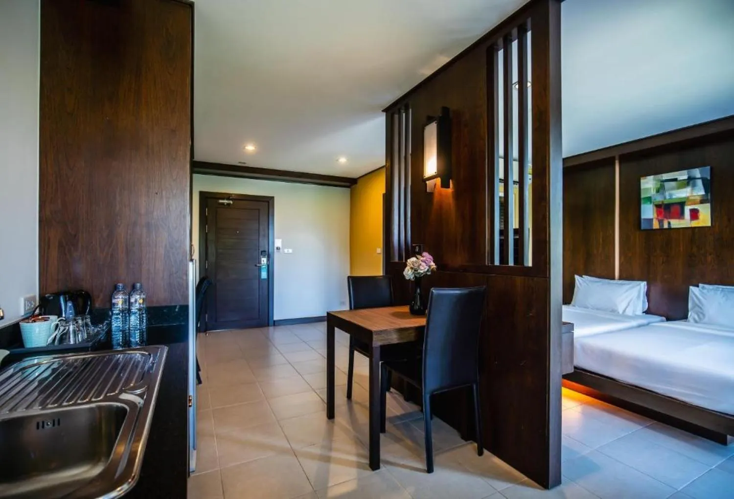 kitchen, Bed in Ratana Hotel Chalong