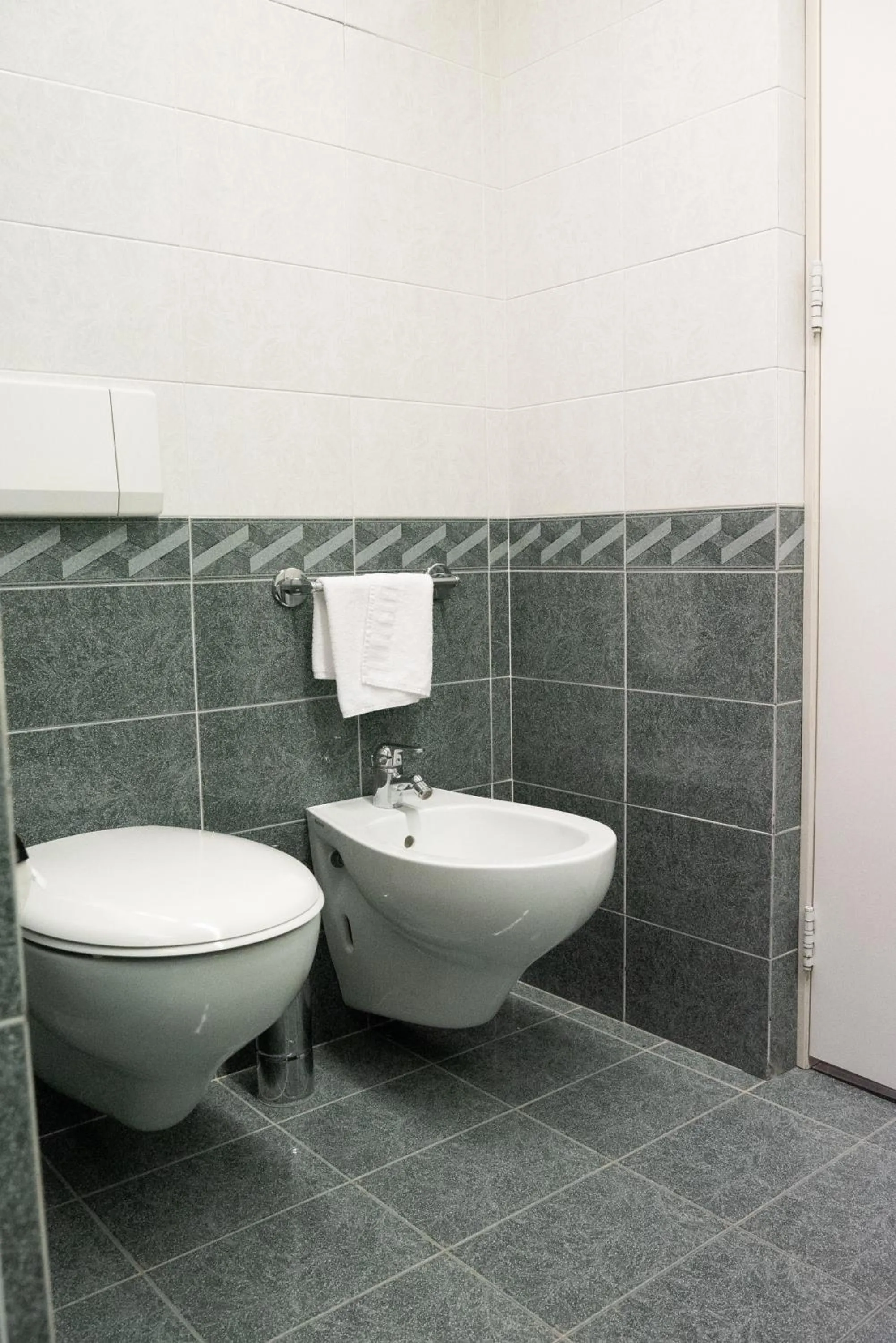 Bathroom in Melas Hotel