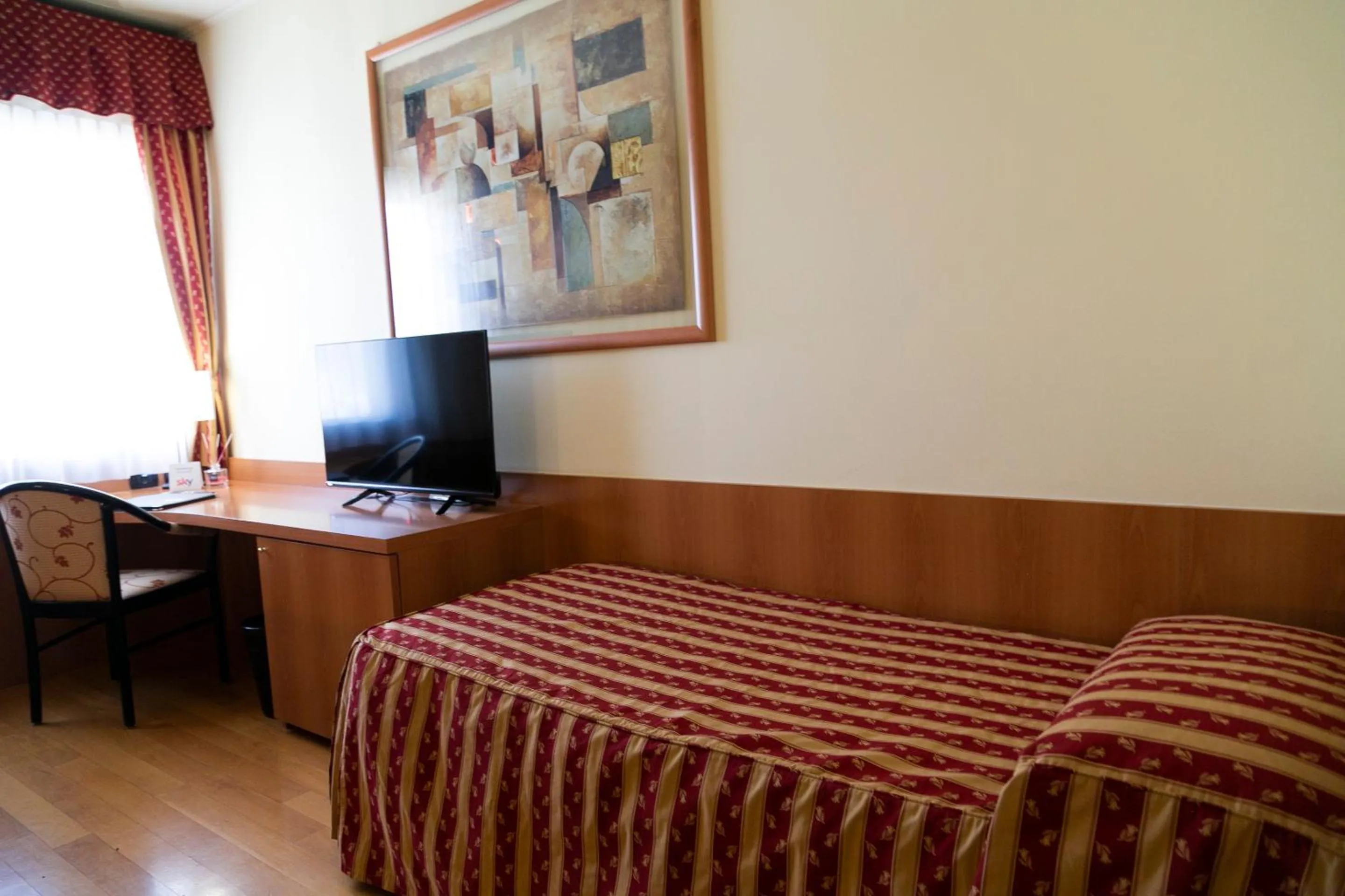 Bedroom, Bed in Melas Hotel