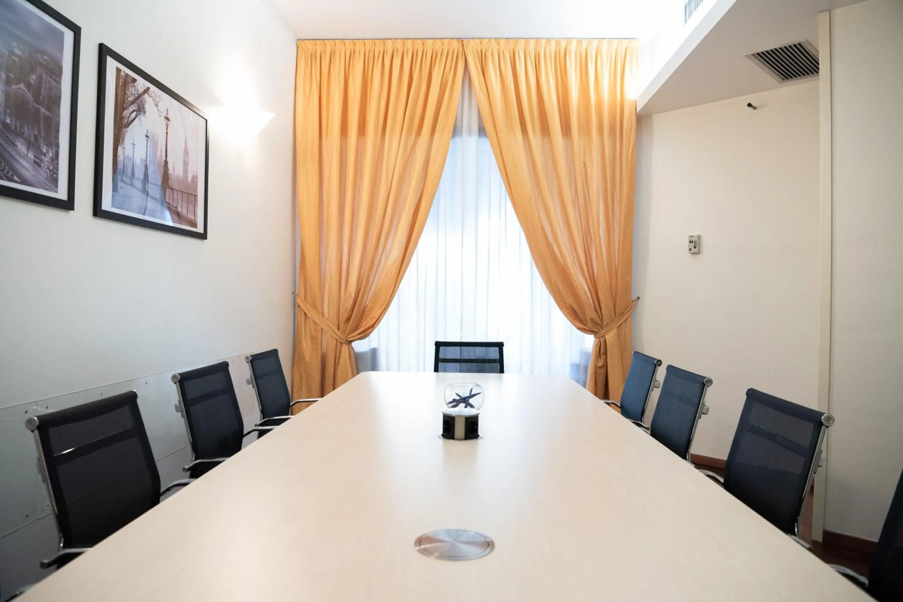 Meeting/conference room in Melas Hotel