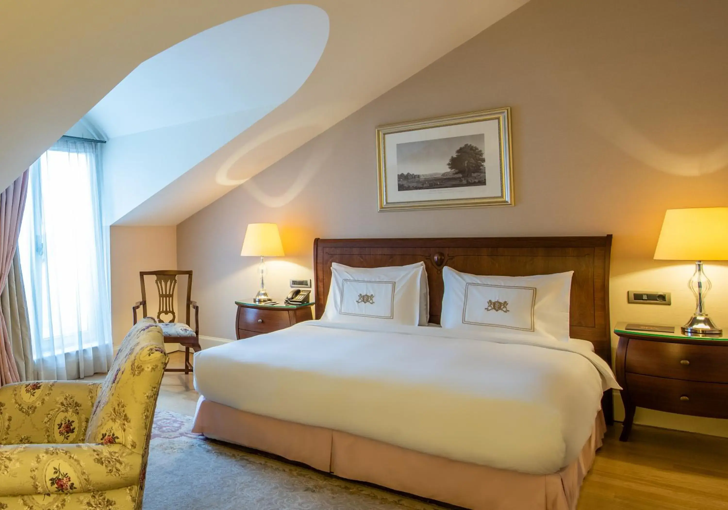 Jacqueline Onassis Kennedy Room in Pera Palace Hotel Jacqueline Onassis Kennedy Room in Pera Palace Hotel