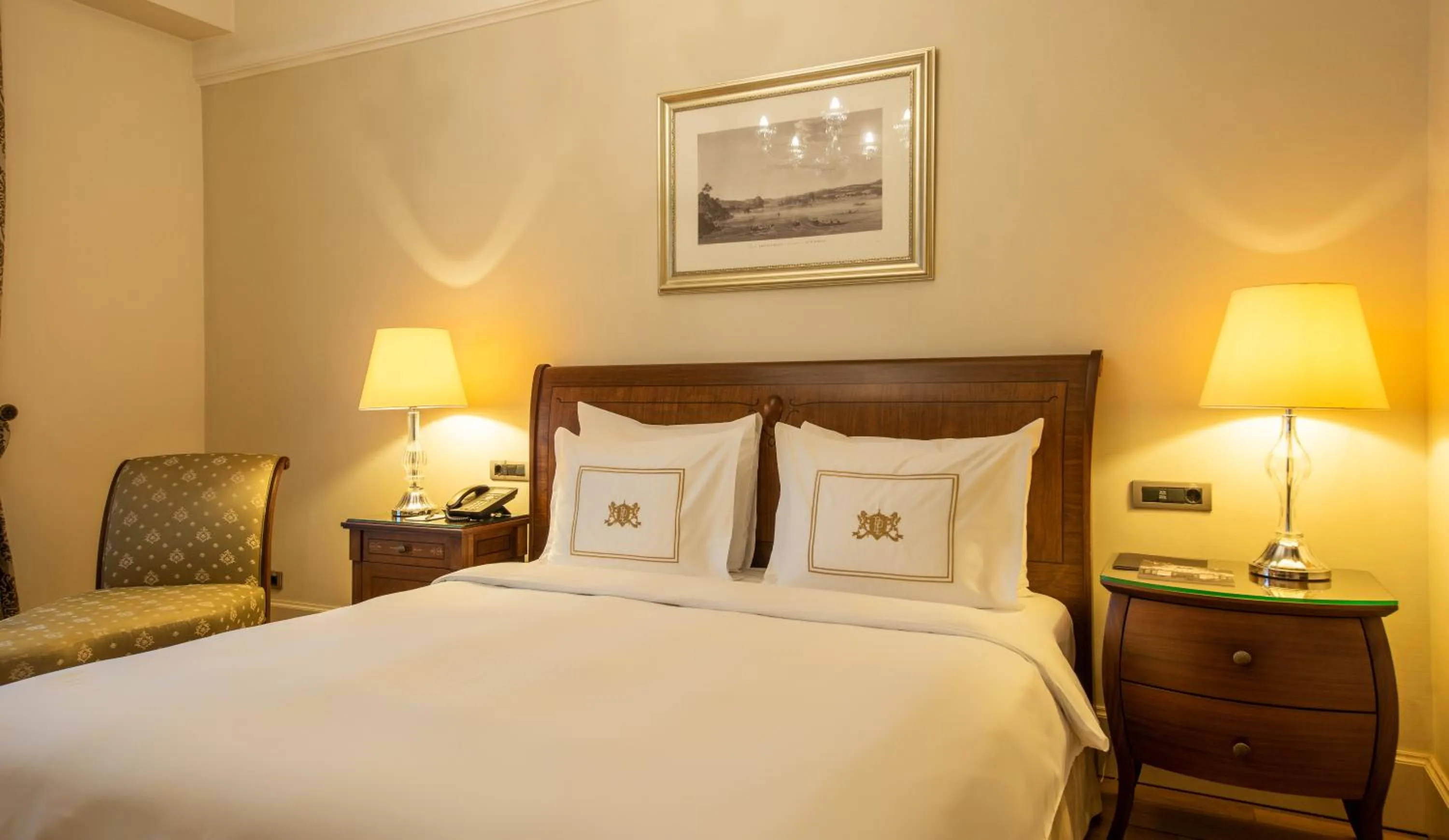 Bedroom, Bed in Pera Palace Hotel