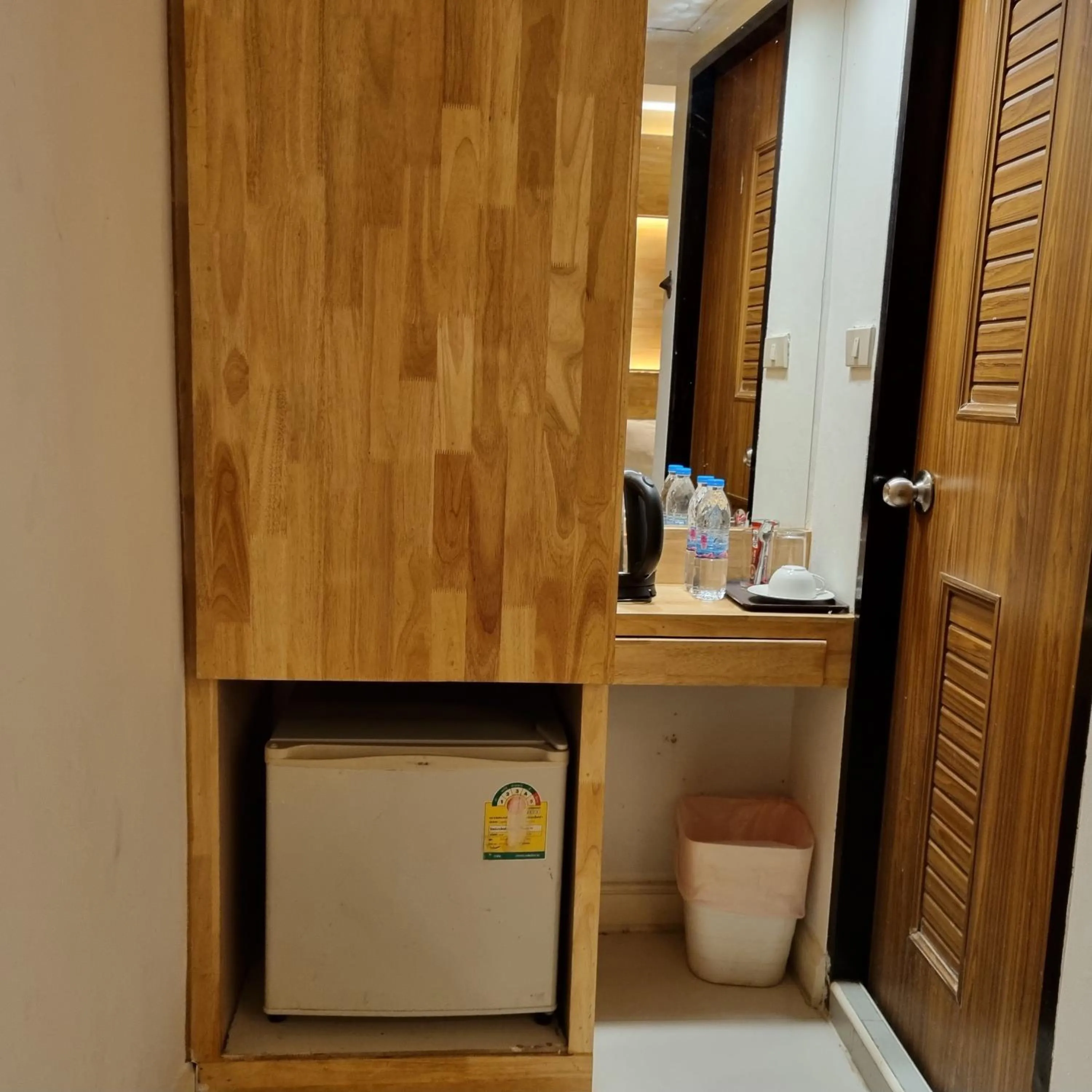 Cozi Inn Hotel, Bangkok