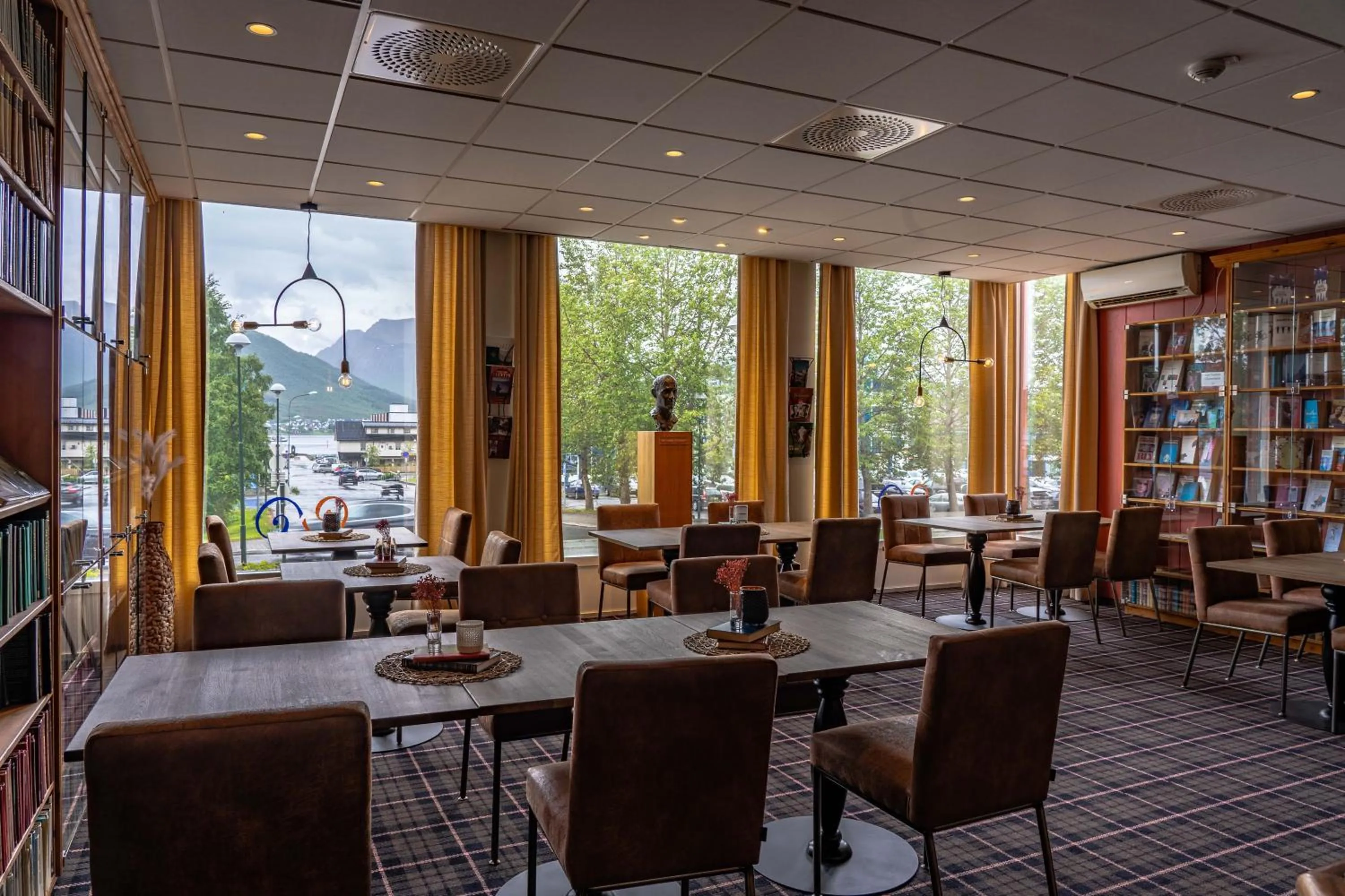 Lounge or bar in Thon Partner Hotel Sortland