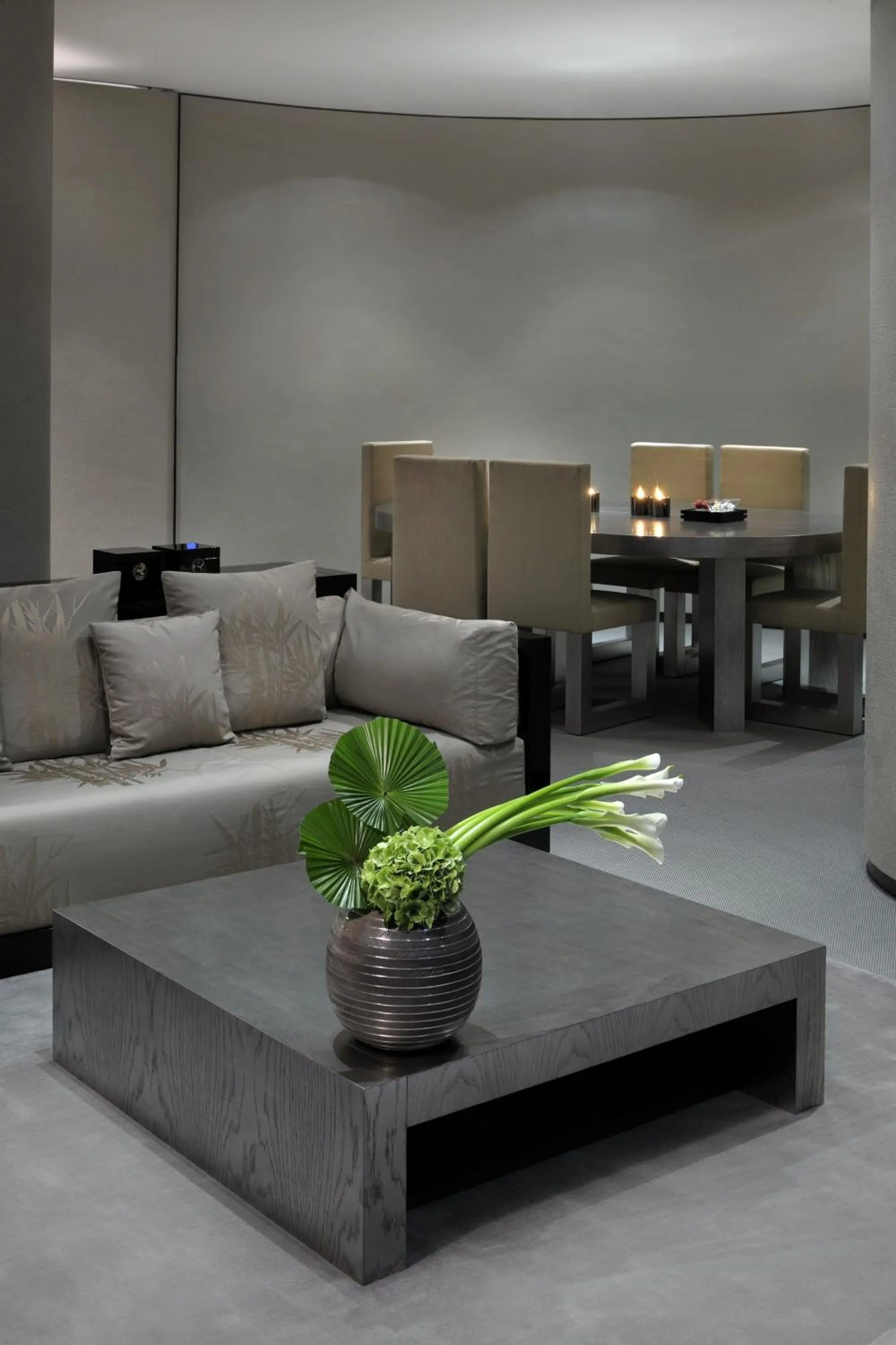 Dining area in Armani Hotel Dubai, Burj Khalifa