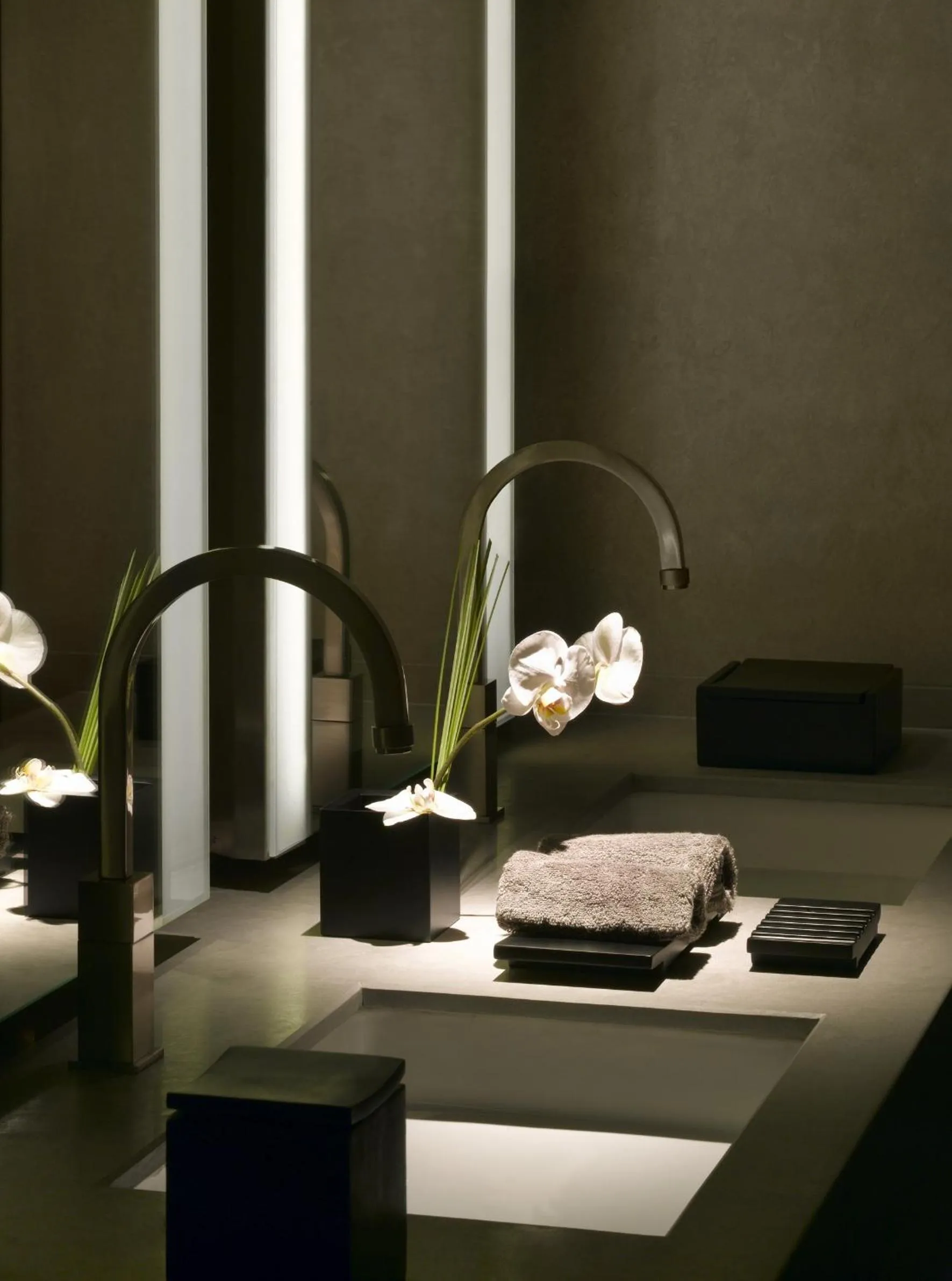 Bathroom in Armani Hotel Dubai, Burj Khalifa