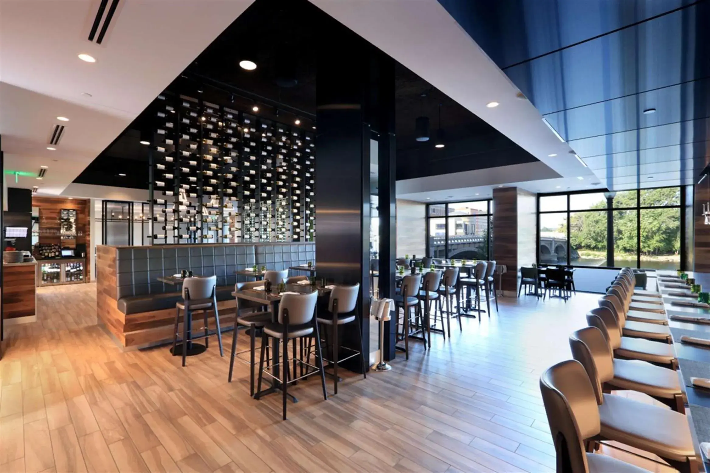 Restaurant/places to eat in Amway Grand Plaza Hotel, Curio Collection by Hilton Restaurant/places to eat in Amway Grand Plaza Hotel, Curio Collection by Hilton