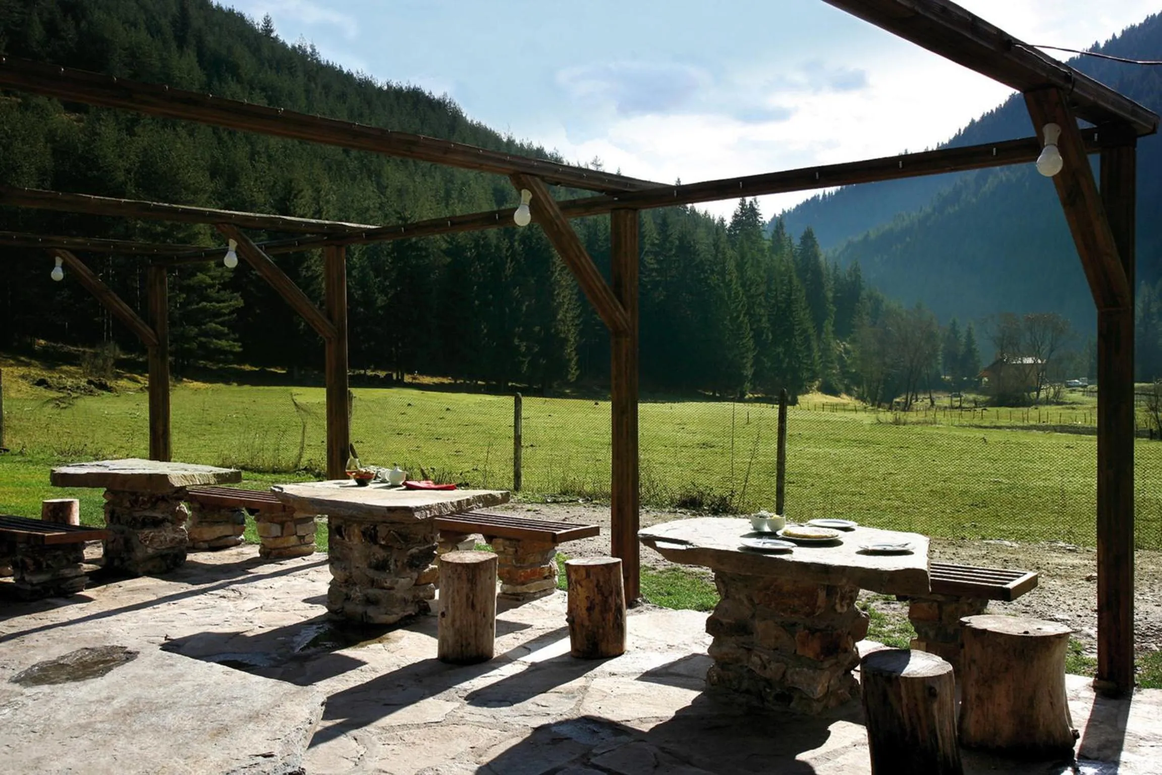 Patio in Family Hotel Arkan Han