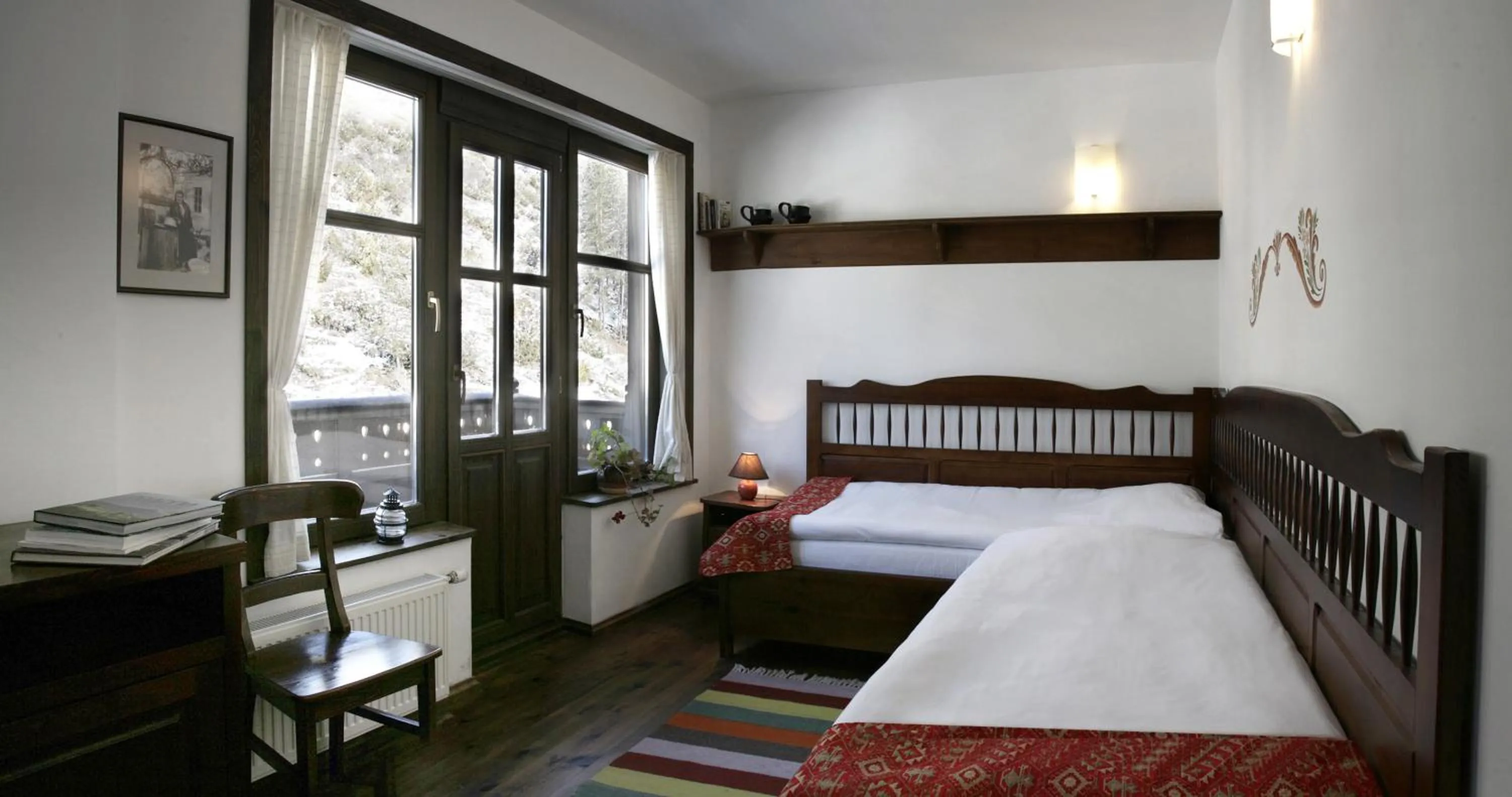 Photo of the whole room, Bed in Family Hotel Arkan Han
