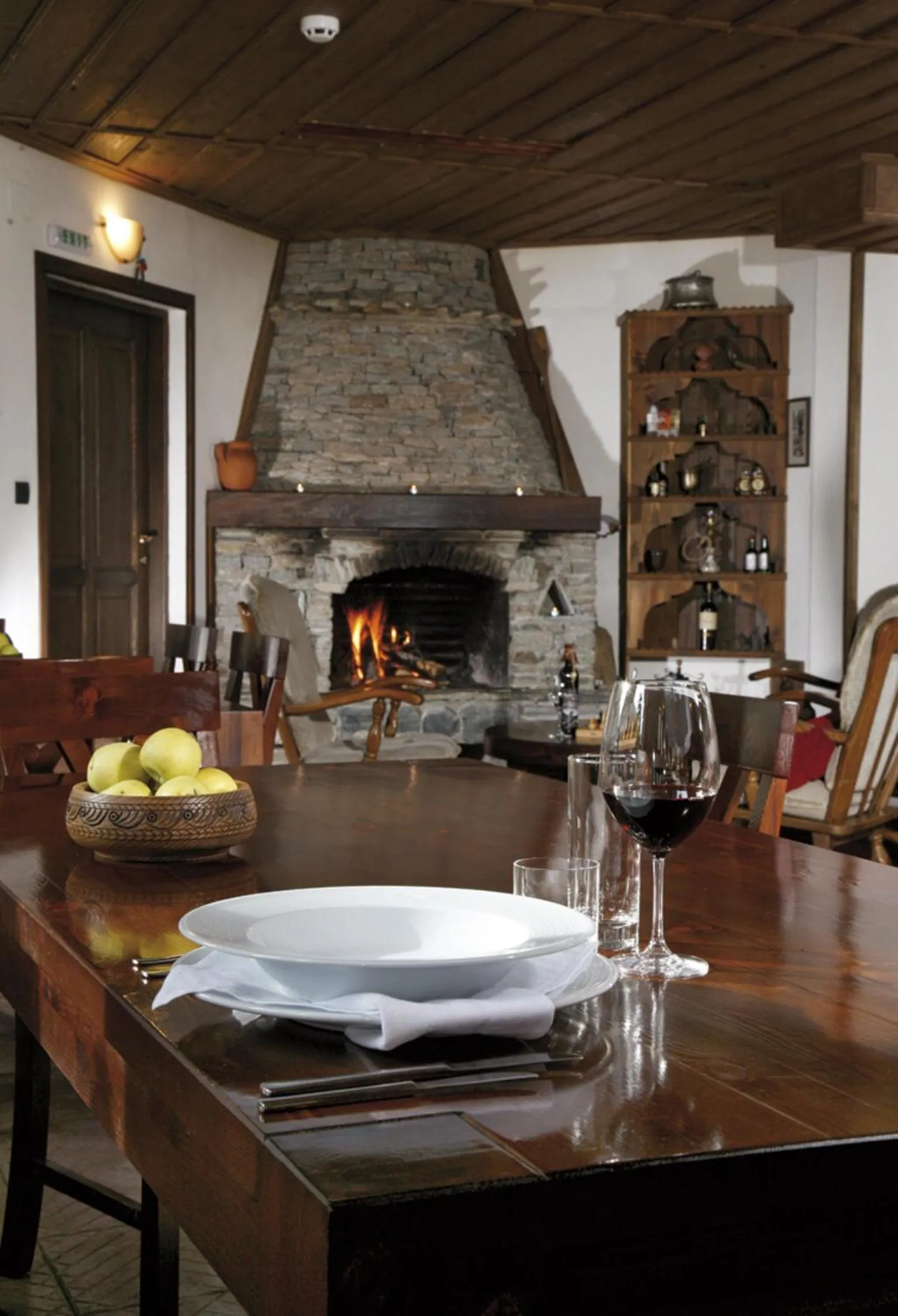 Restaurant/places to eat in Family Hotel Arkan Han