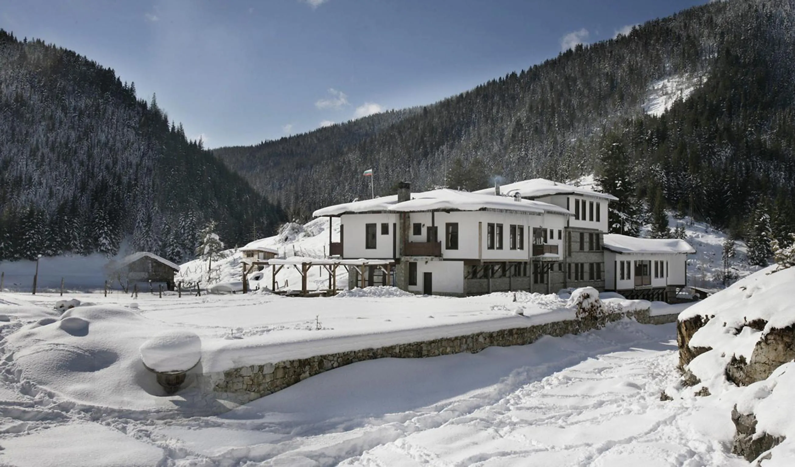 Facade/entrance in Family Hotel Arkan Han