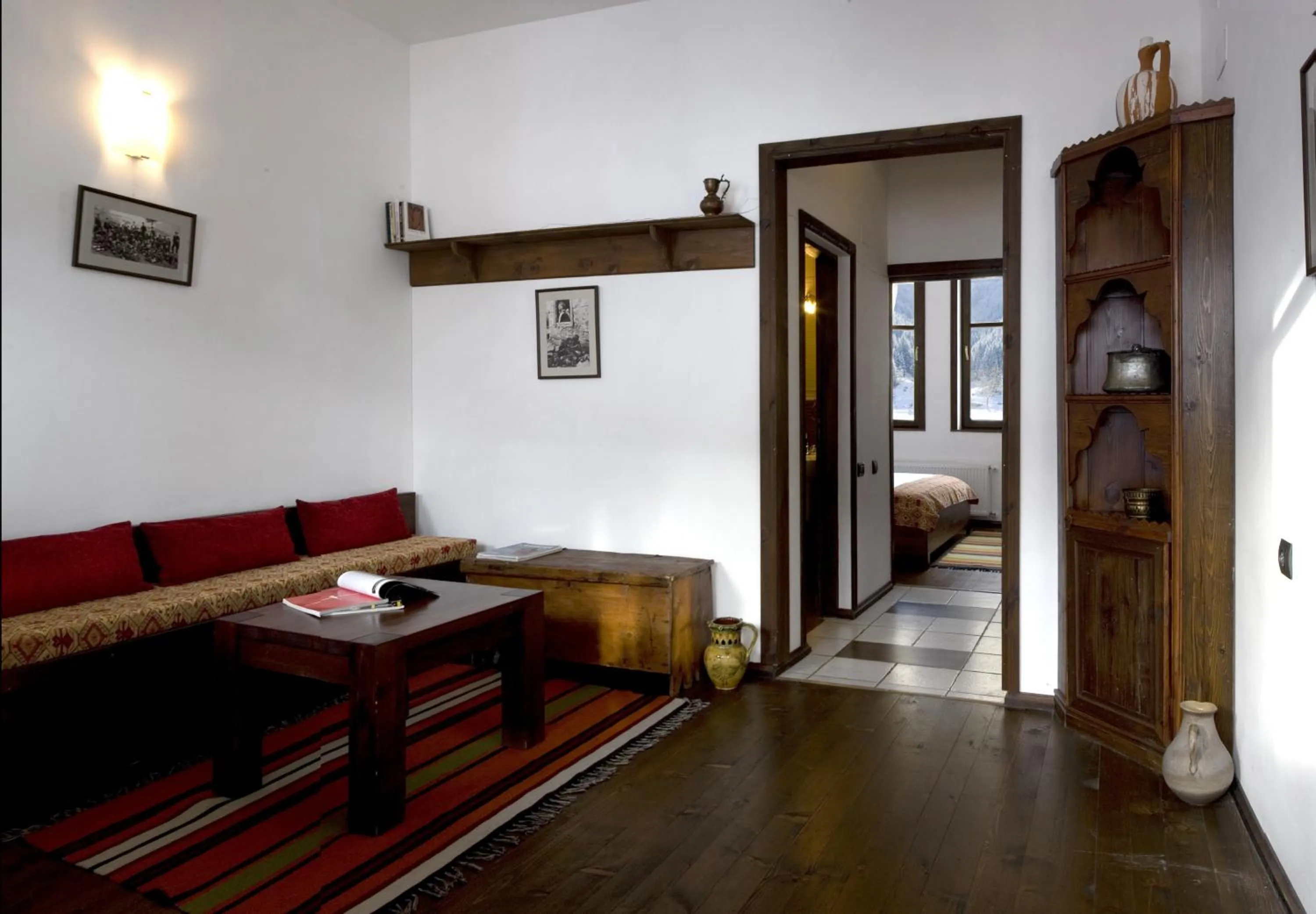 Photo of the whole room, Bed in Family Hotel Arkan Han
